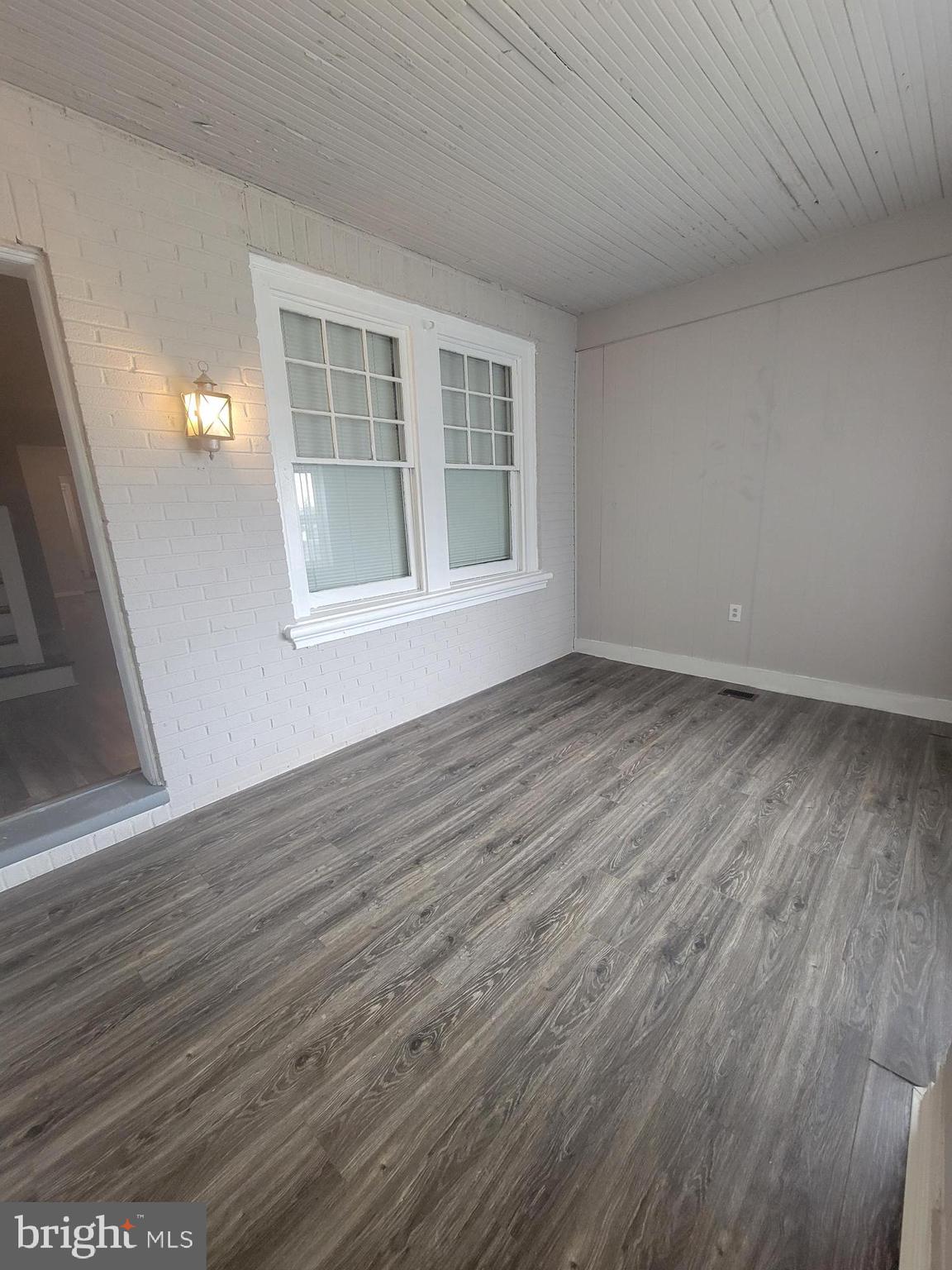 OLNEY - Residential Lease