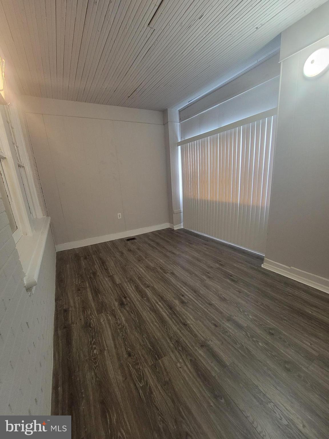 OLNEY - Residential Lease