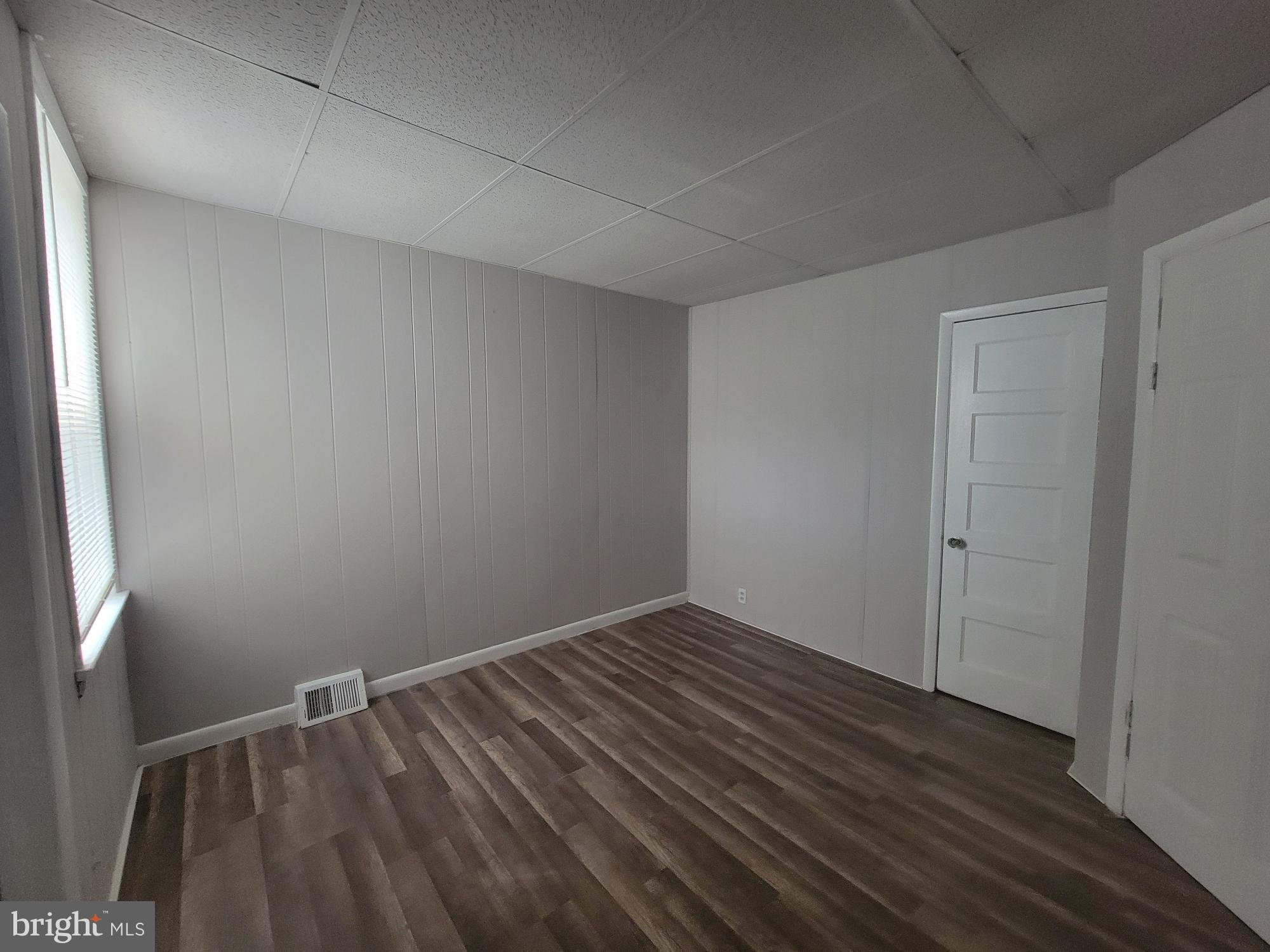 OLNEY - Residential Lease