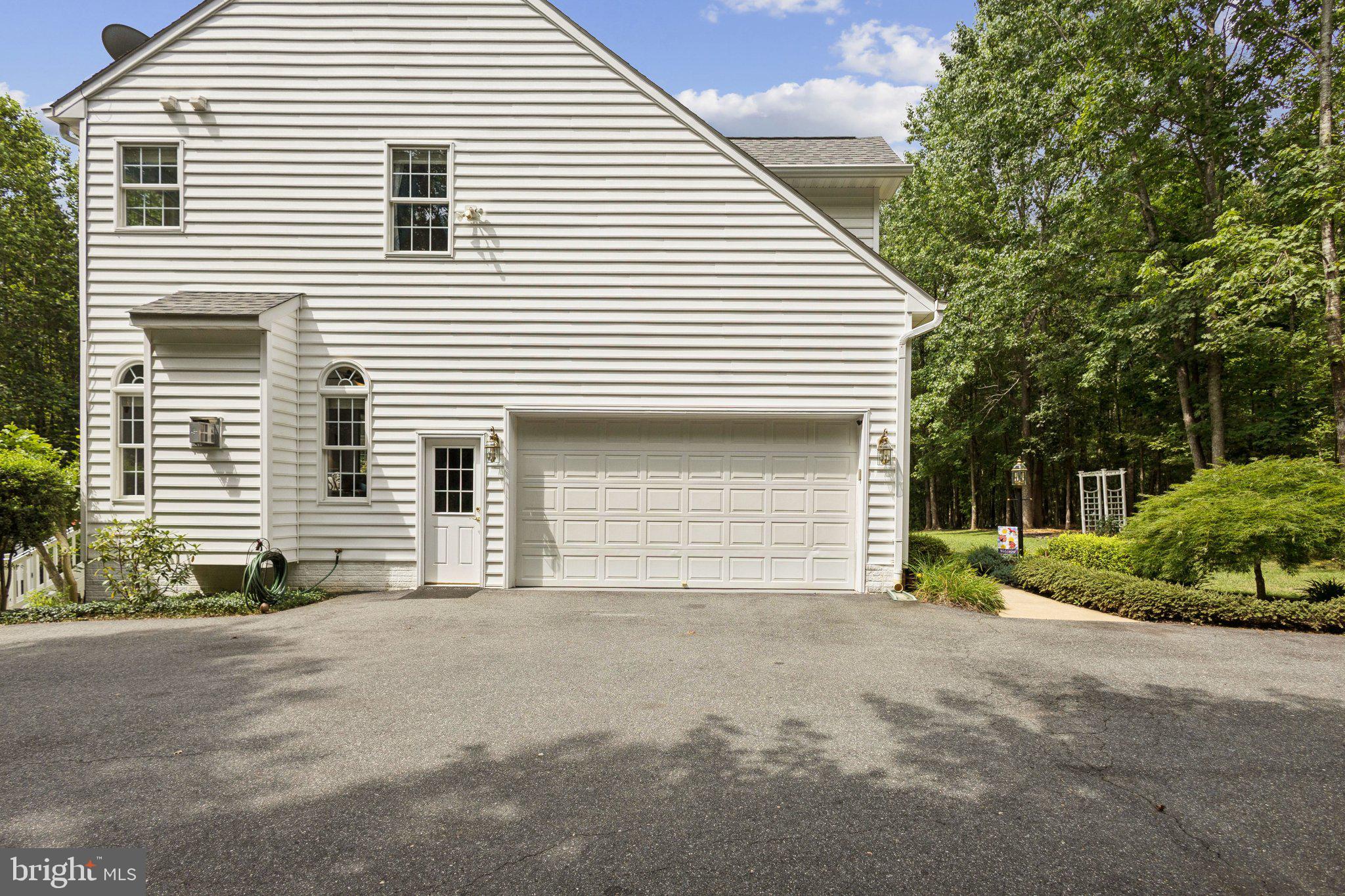 MAGNOLIA WOODS - Residential