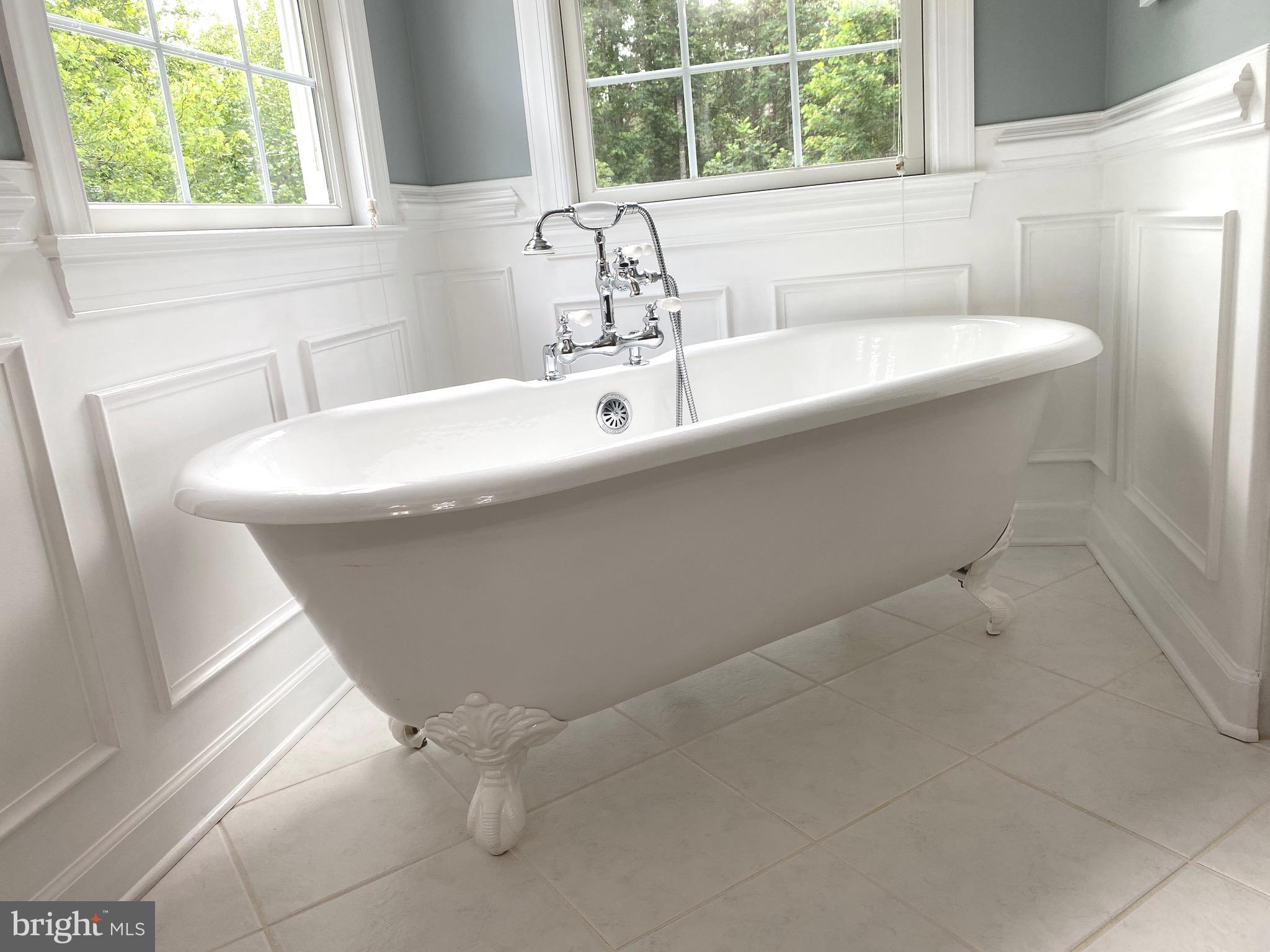 MAGNOLIA WOODS - Residential