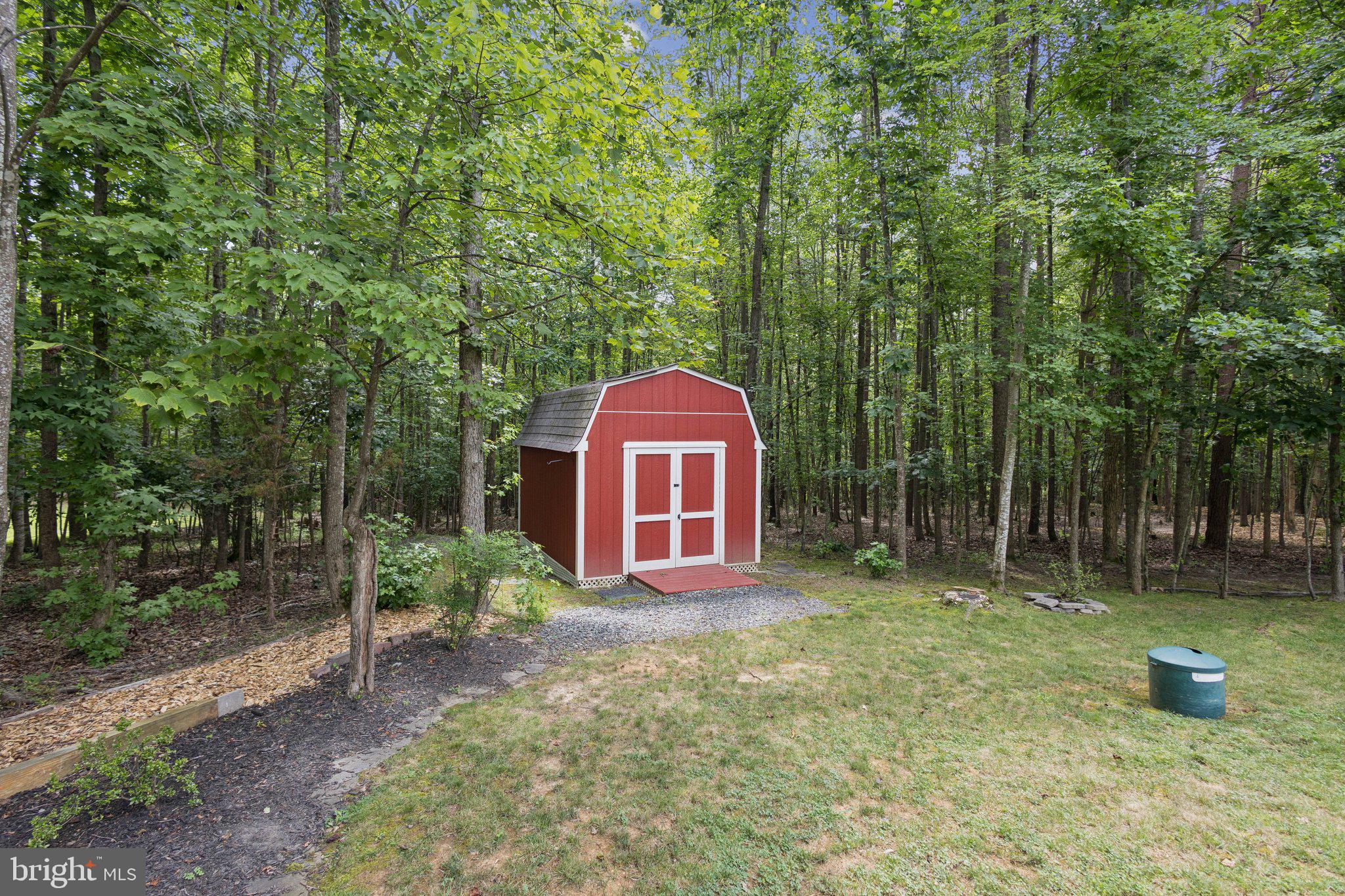 MAGNOLIA WOODS - Residential