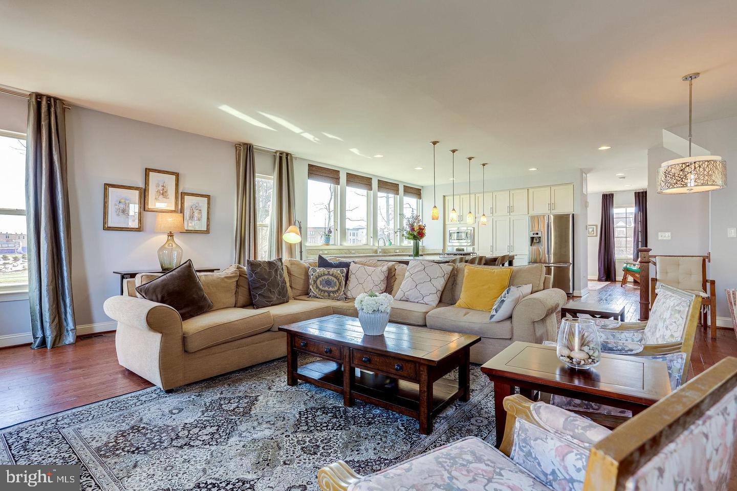 BRAMBLETON TOWN CENTER - Residential