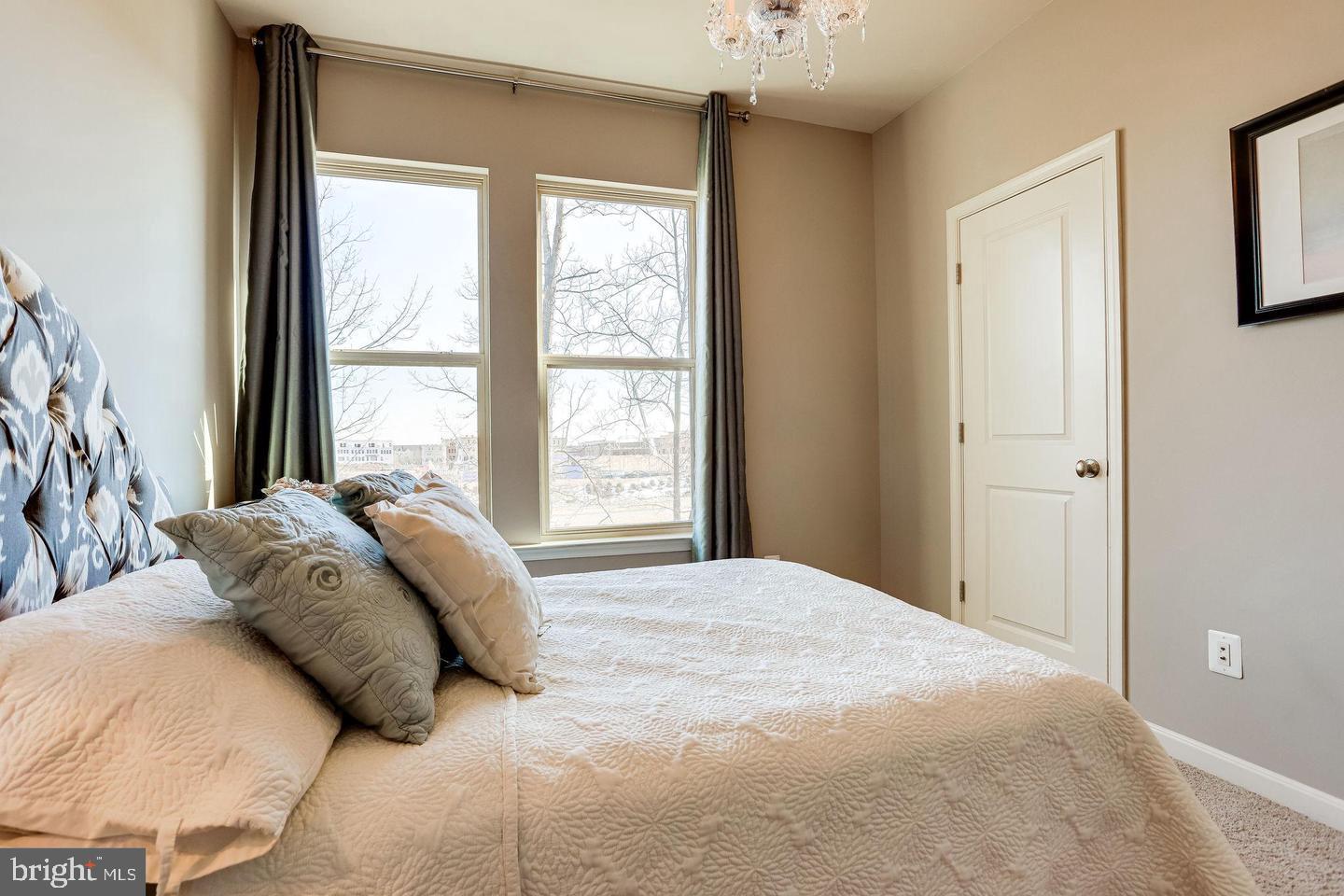 BRAMBLETON TOWN CENTER - Residential