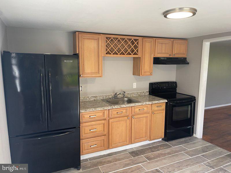 ESSEX - Residential Lease