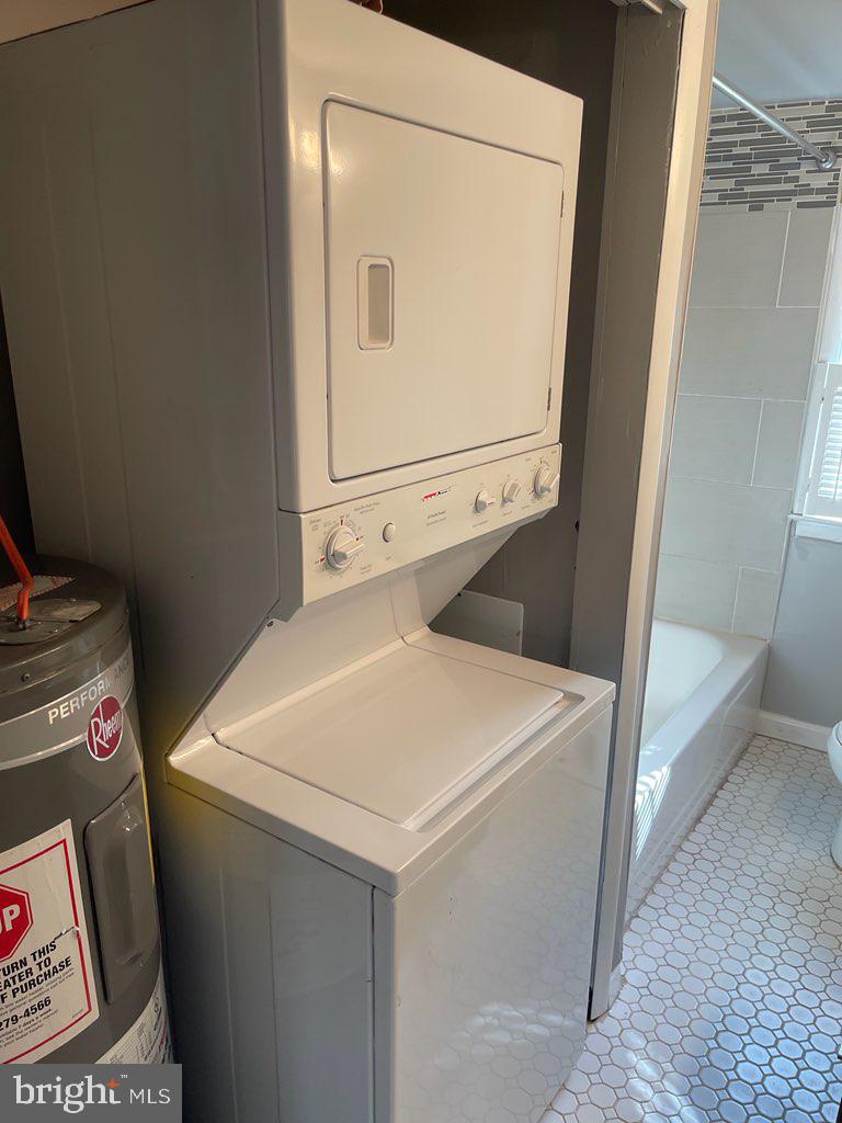 ESSEX - Residential Lease