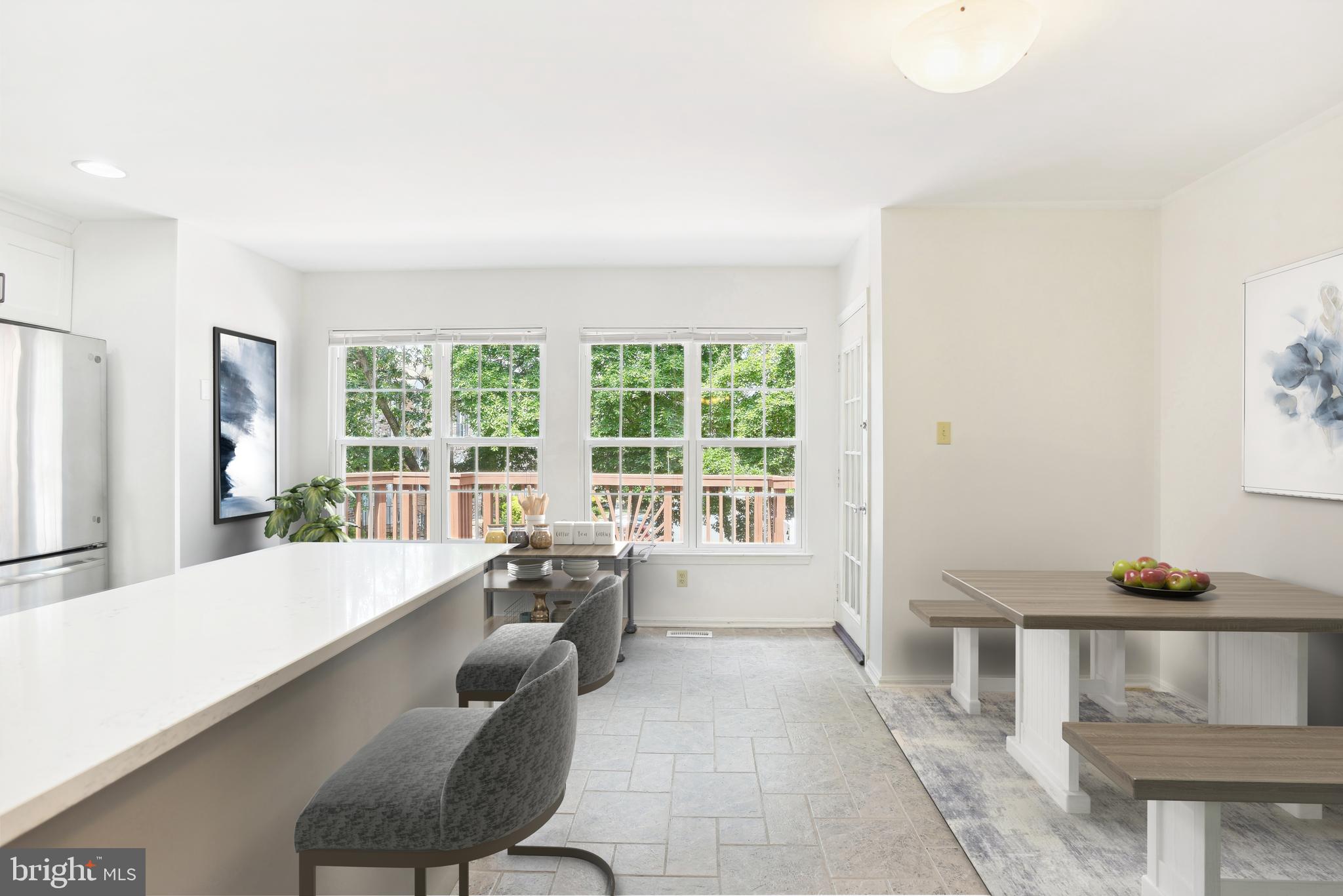 MIRROR RIDGE - Residential