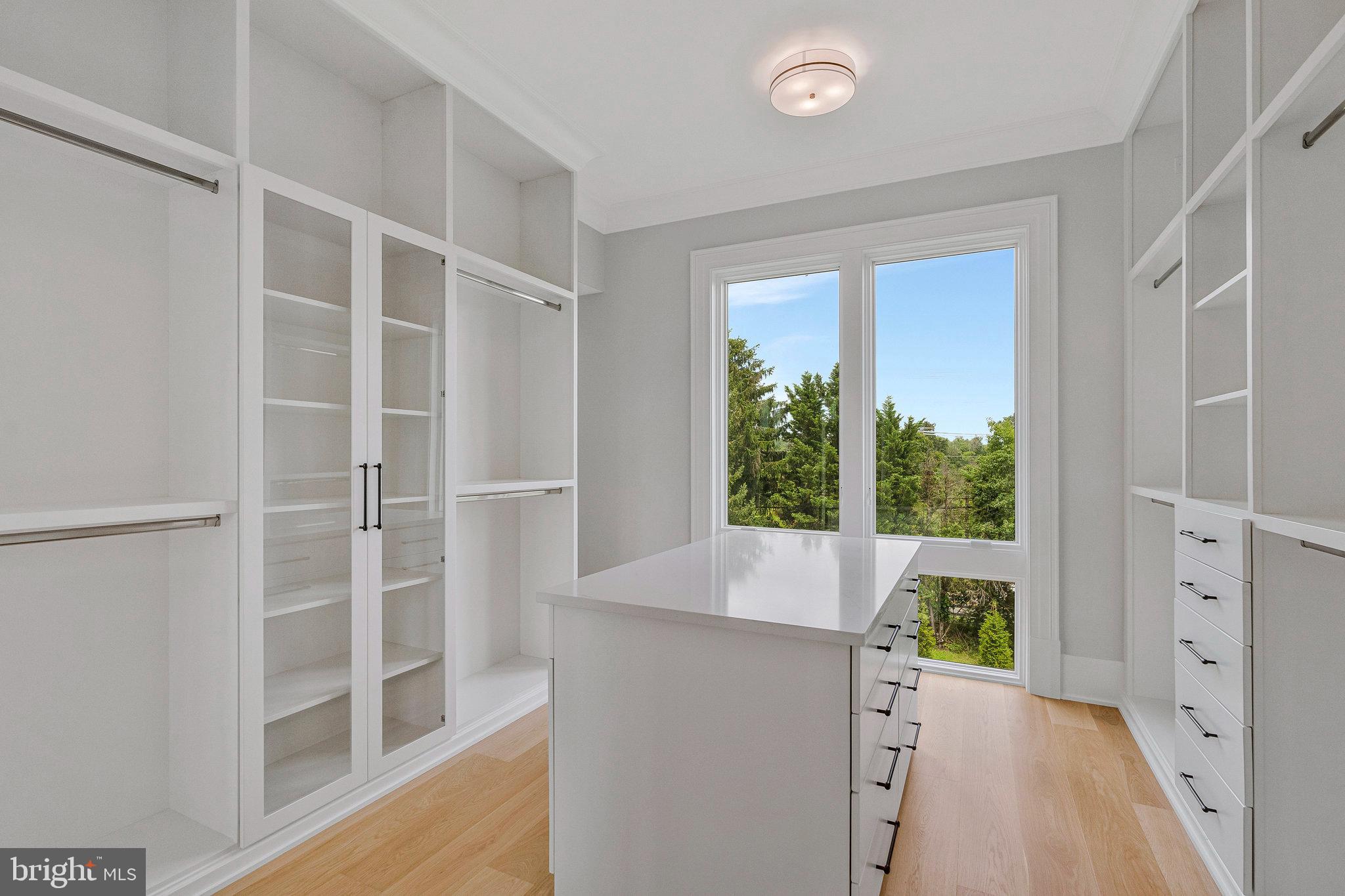 BROYHILL LANGLEY ESTATES - Residential