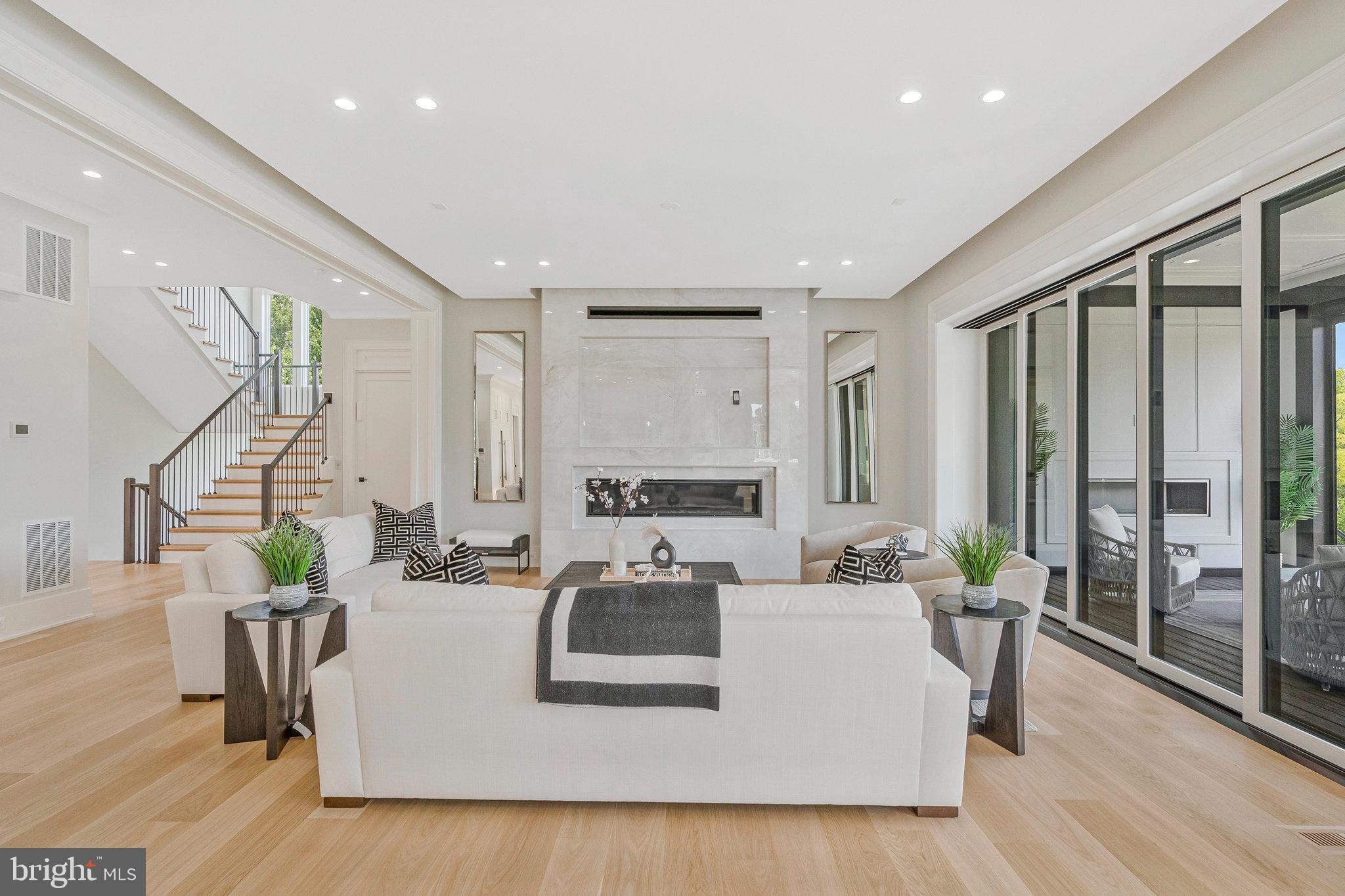 BROYHILL LANGLEY ESTATES - Residential