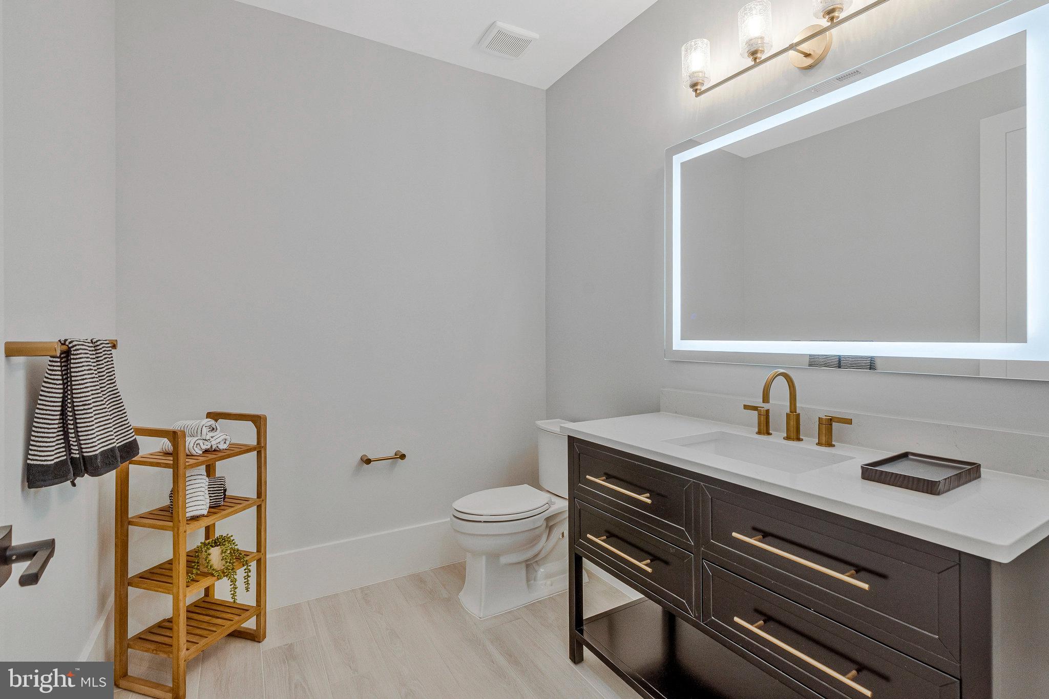 BROYHILL LANGLEY ESTATES - Residential