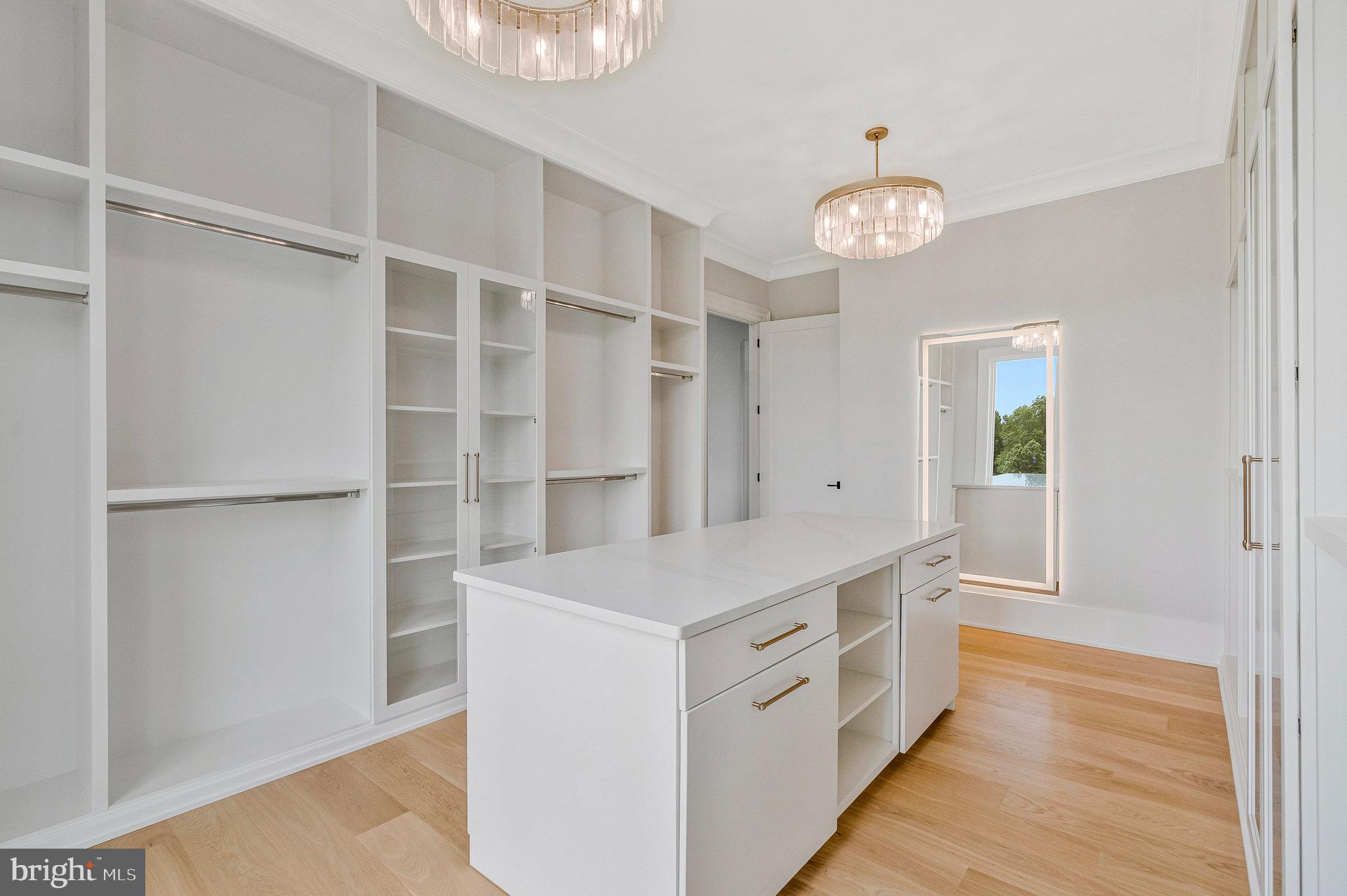 BROYHILL LANGLEY ESTATES - Residential