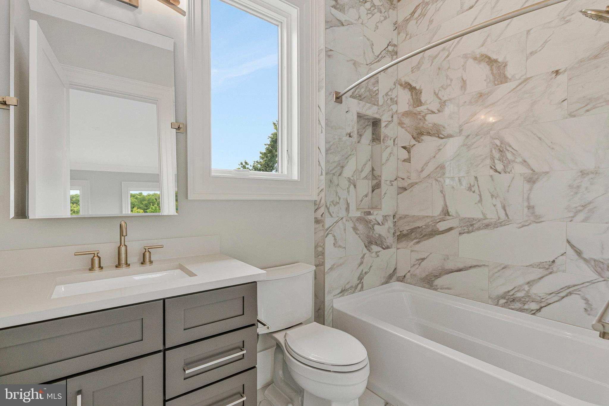 BROYHILL LANGLEY ESTATES - Residential