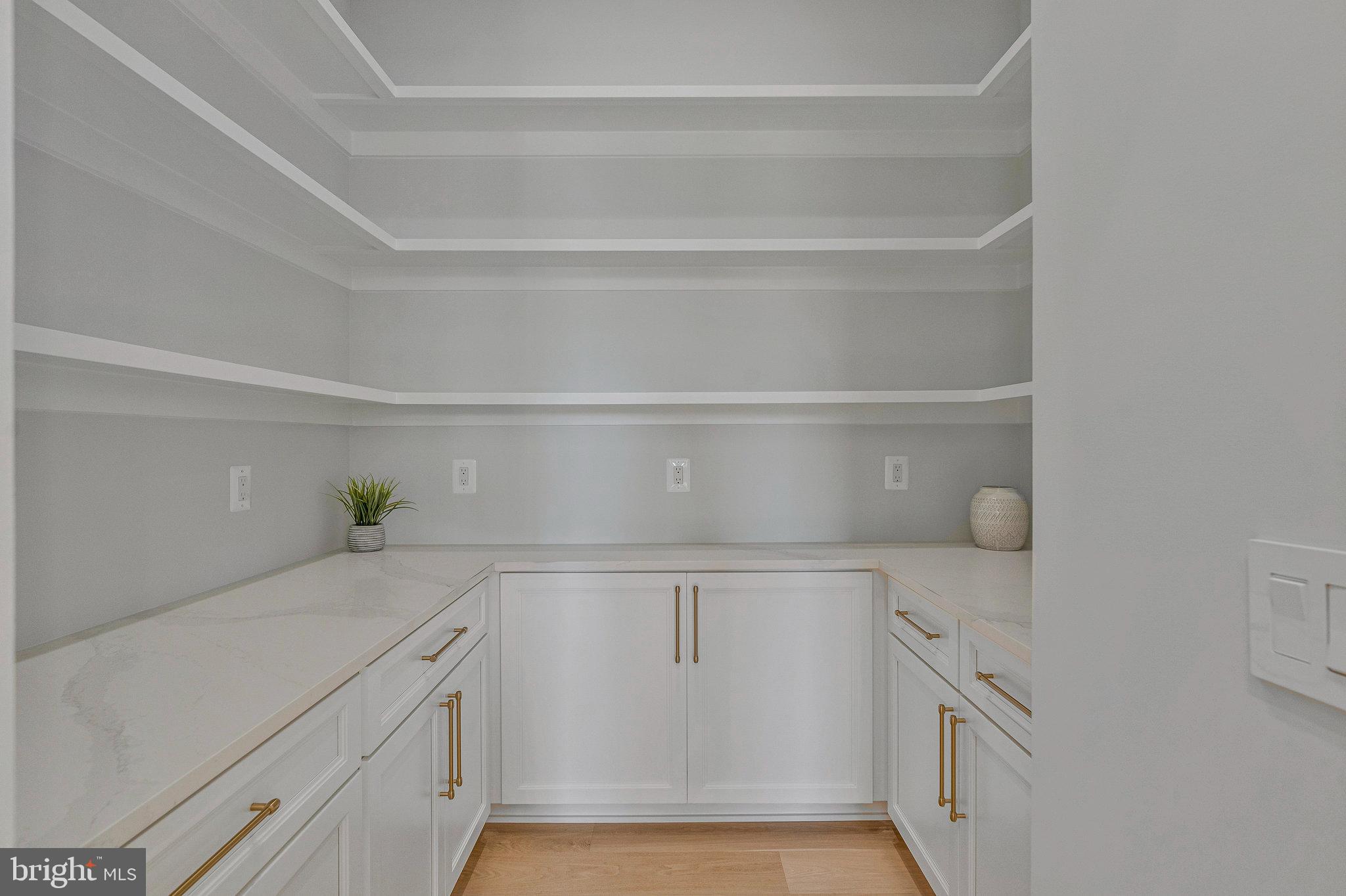 BROYHILL LANGLEY ESTATES - Residential