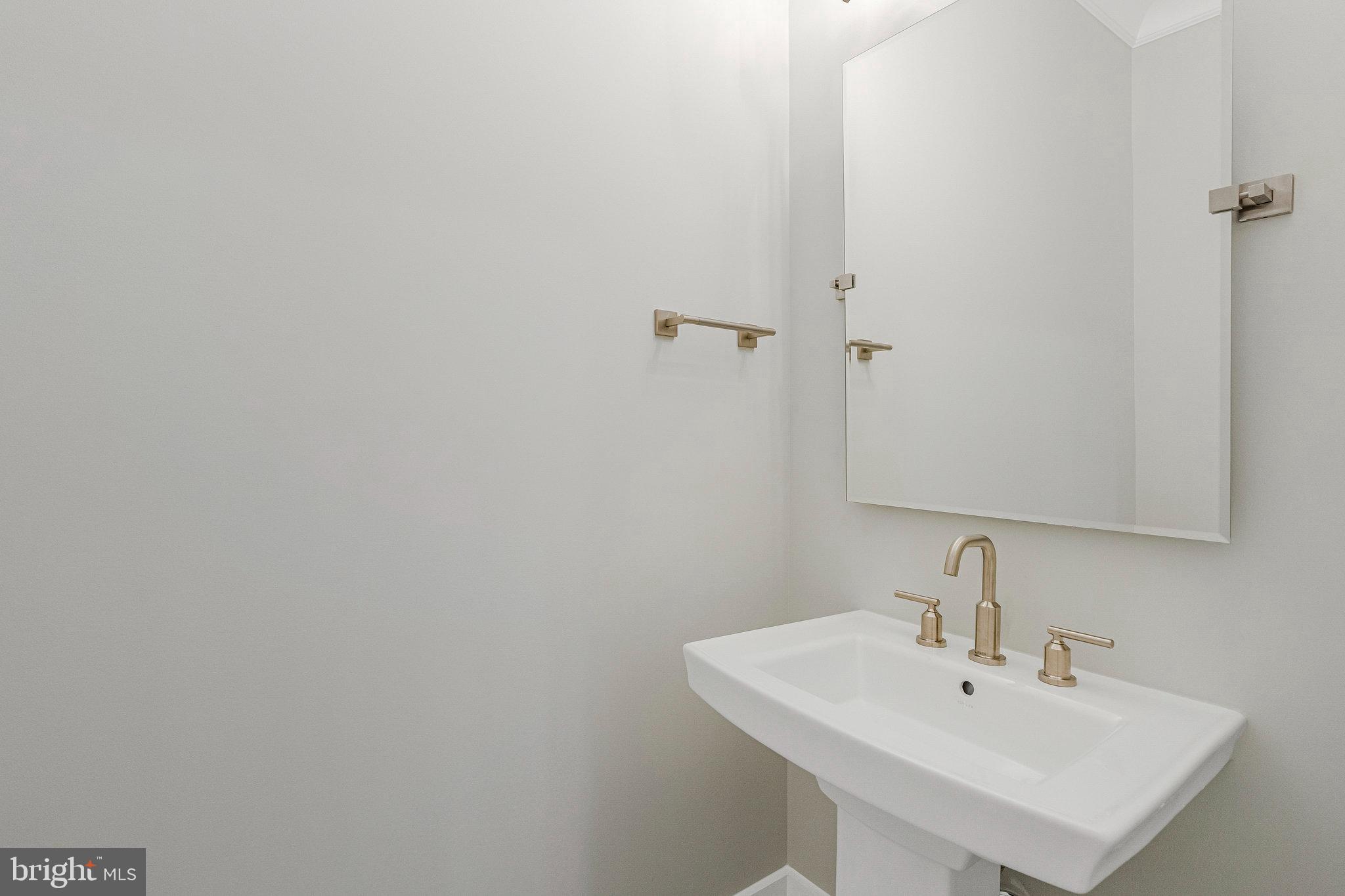 BROYHILL LANGLEY ESTATES - Residential