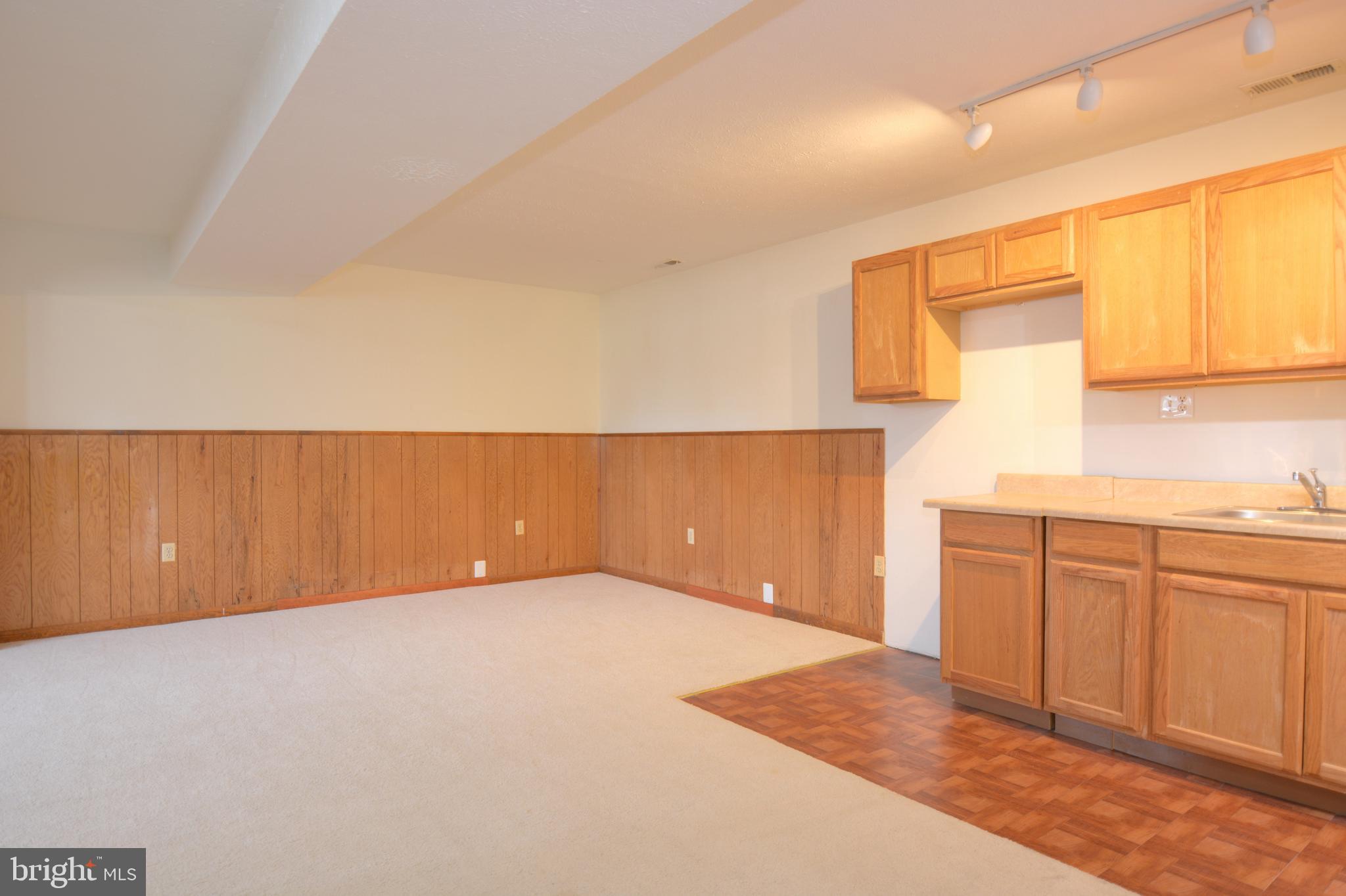 GLENMAR - Residential Lease