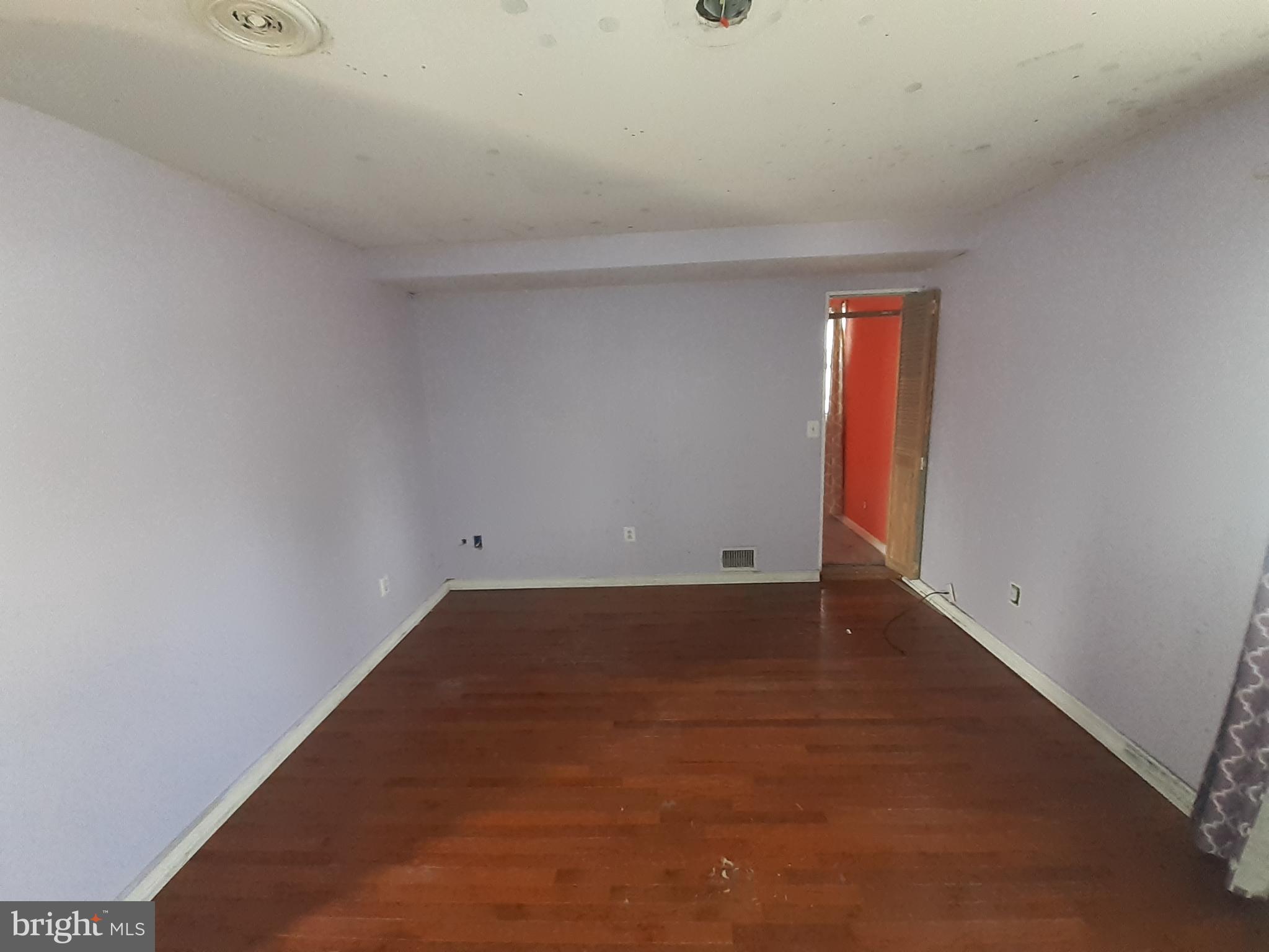 LYNCH POINT - Residential