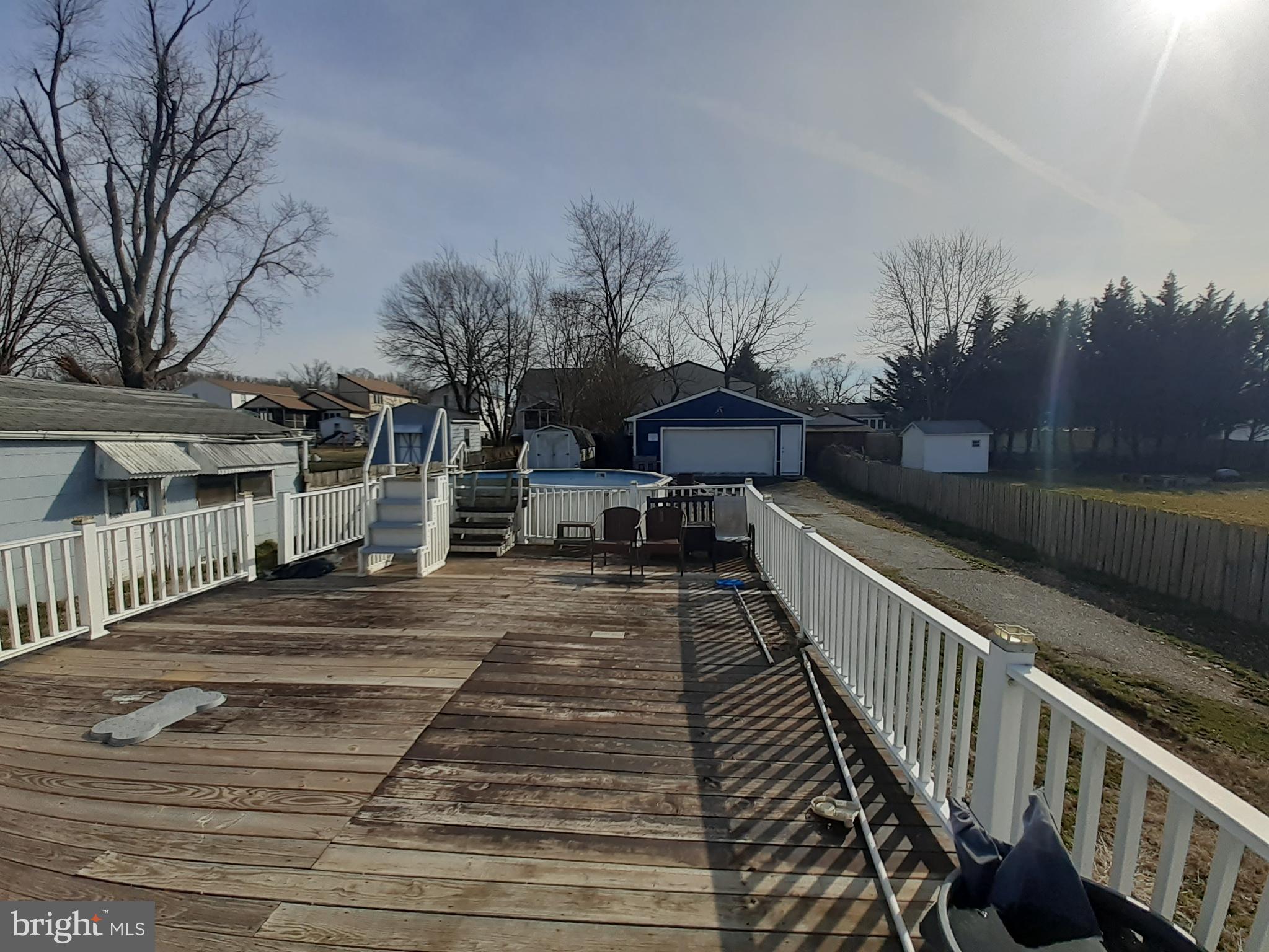 LYNCH POINT - Residential