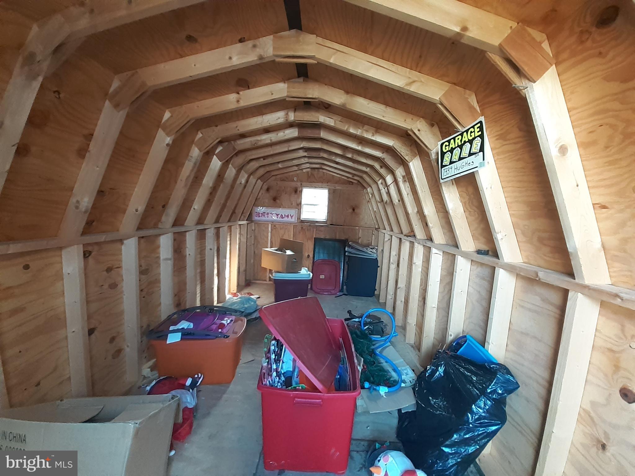 LYNCH POINT - Residential