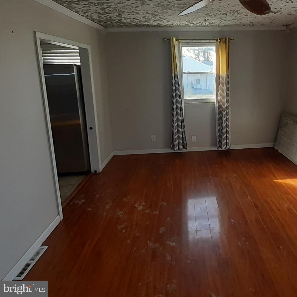 LYNCH POINT - Residential