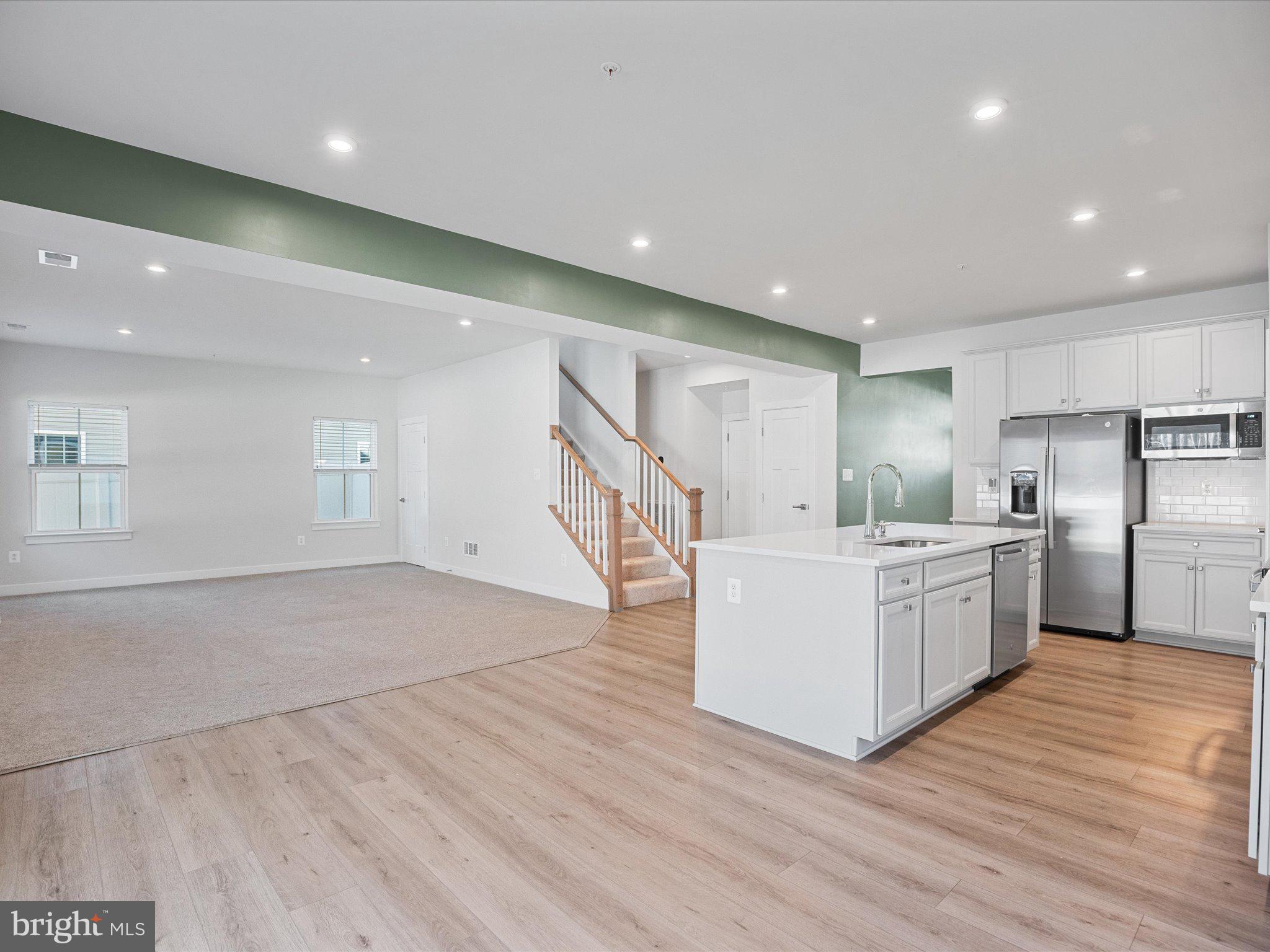 PERRY'S RETREAT - Residential