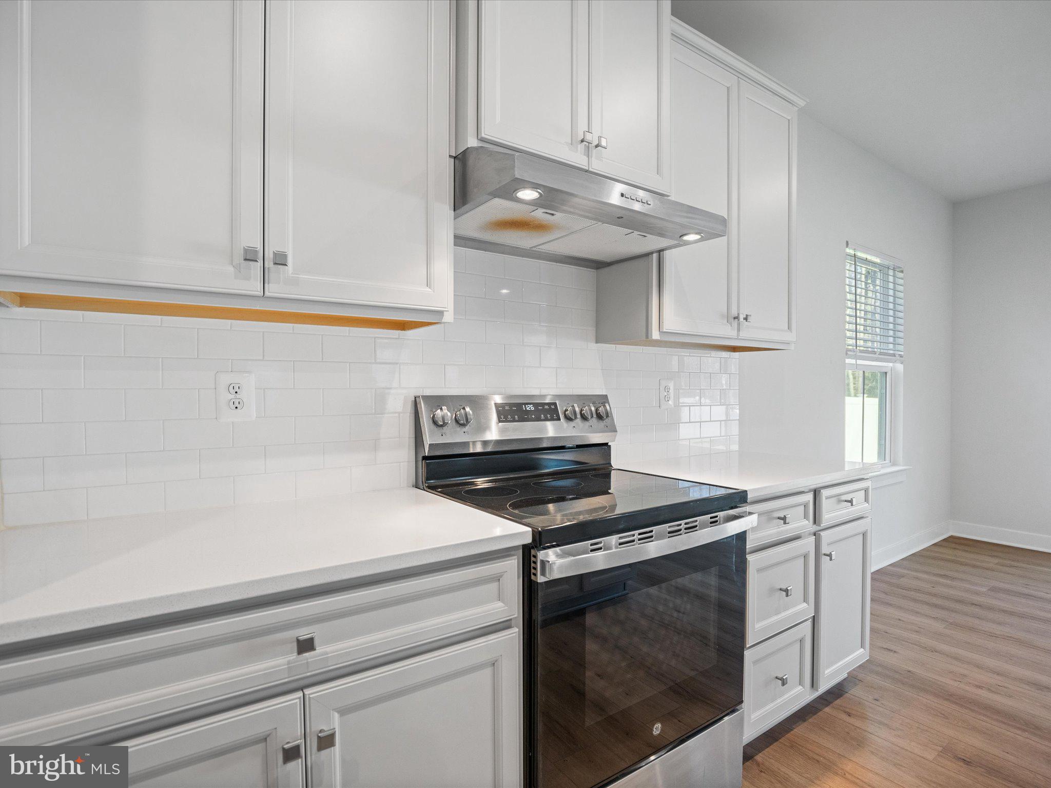 PERRY'S RETREAT - Residential