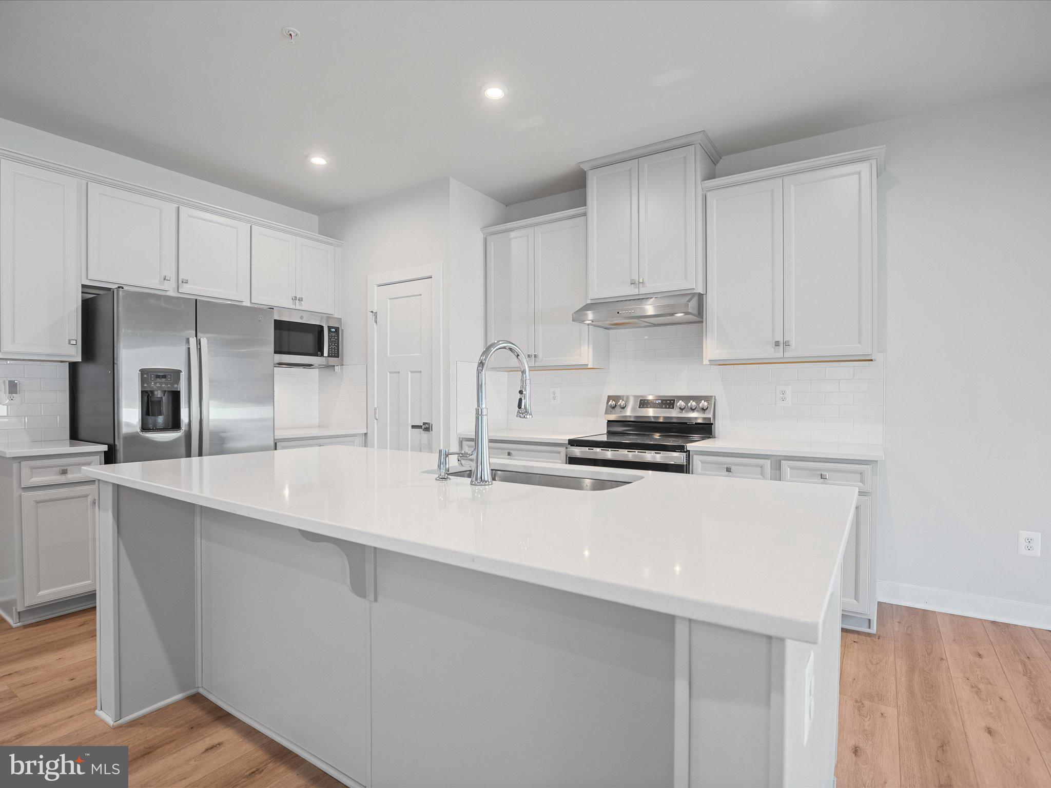 PERRY'S RETREAT - Residential