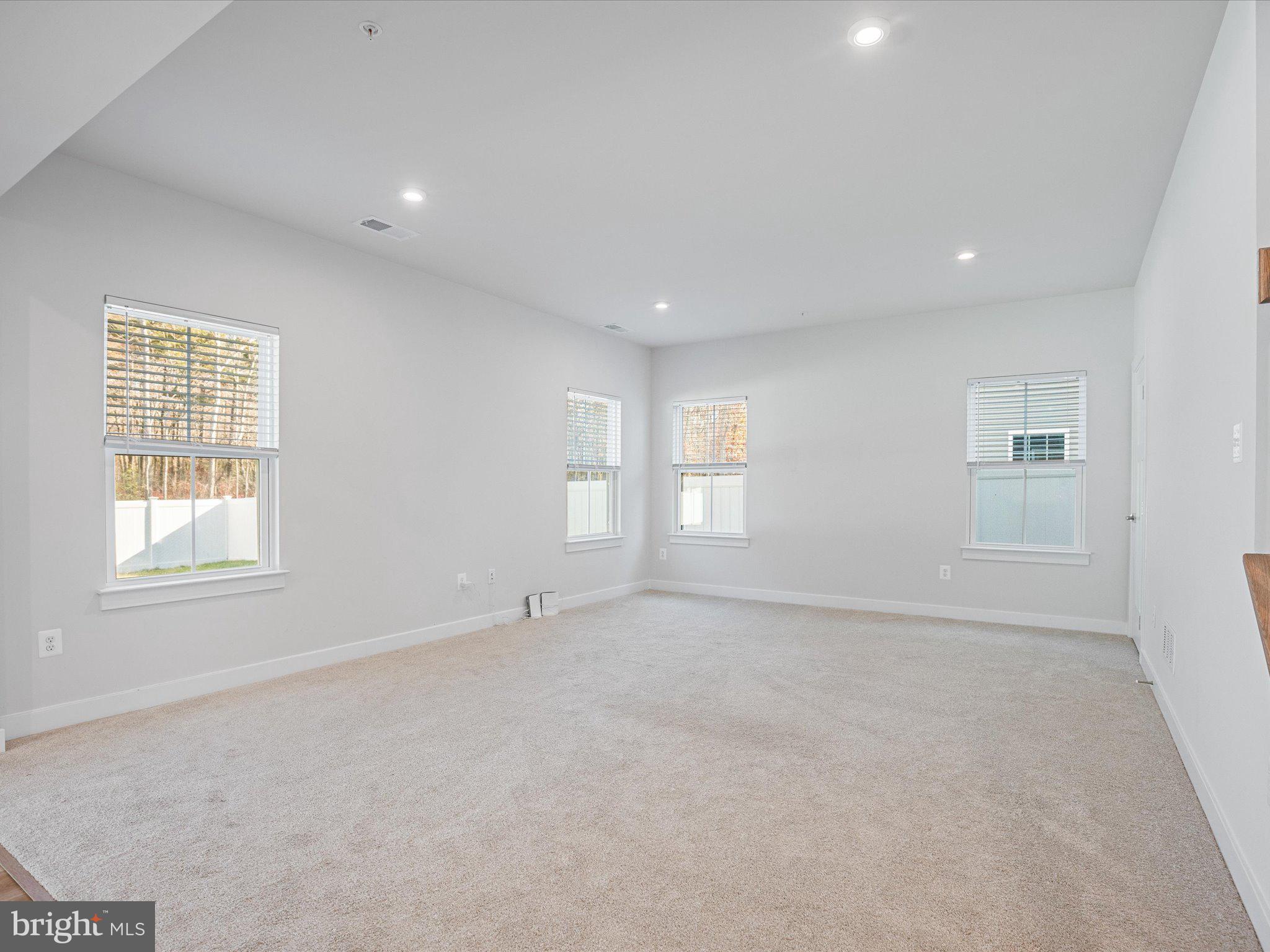 PERRY'S RETREAT - Residential