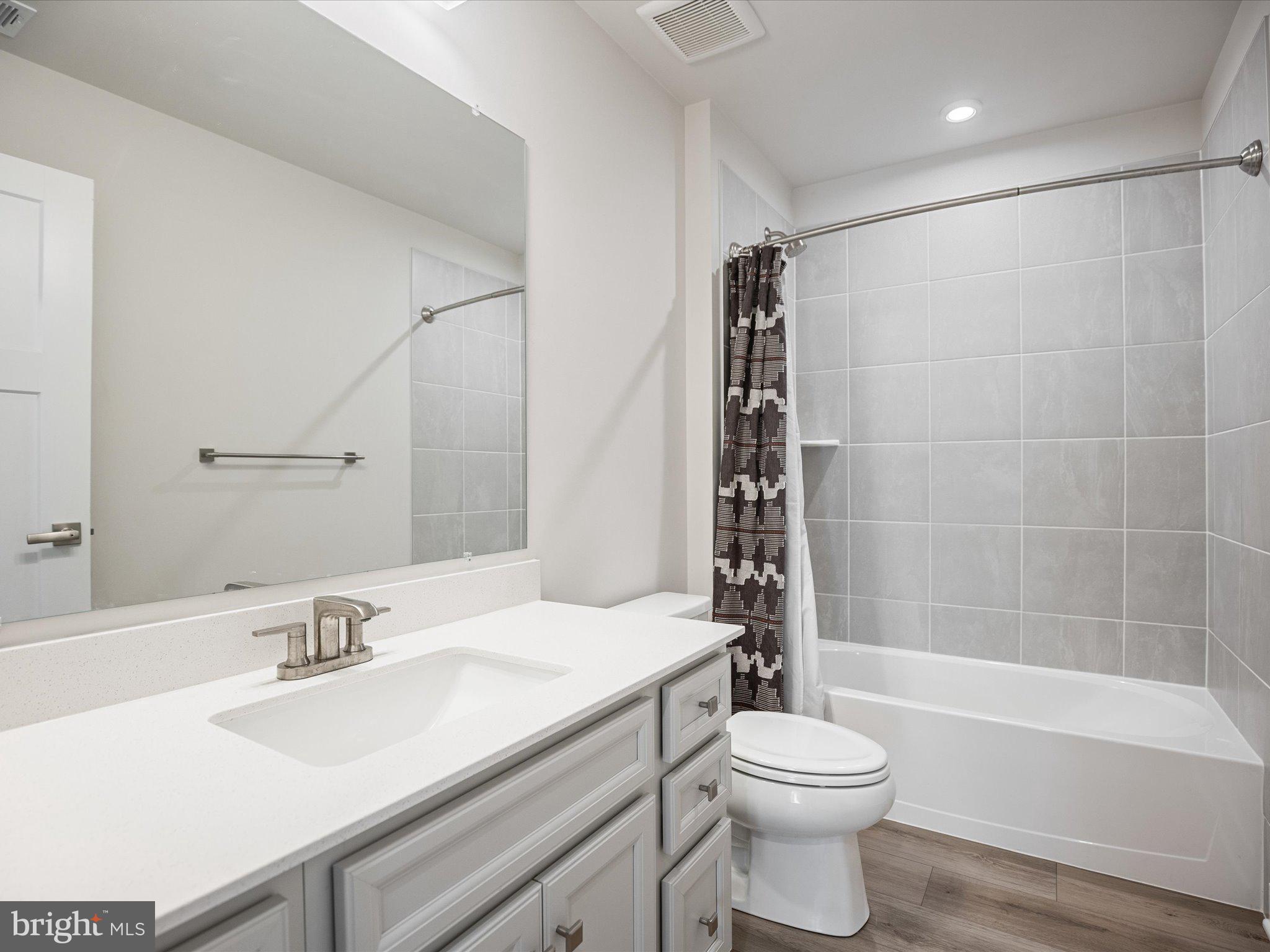 PERRY'S RETREAT - Residential