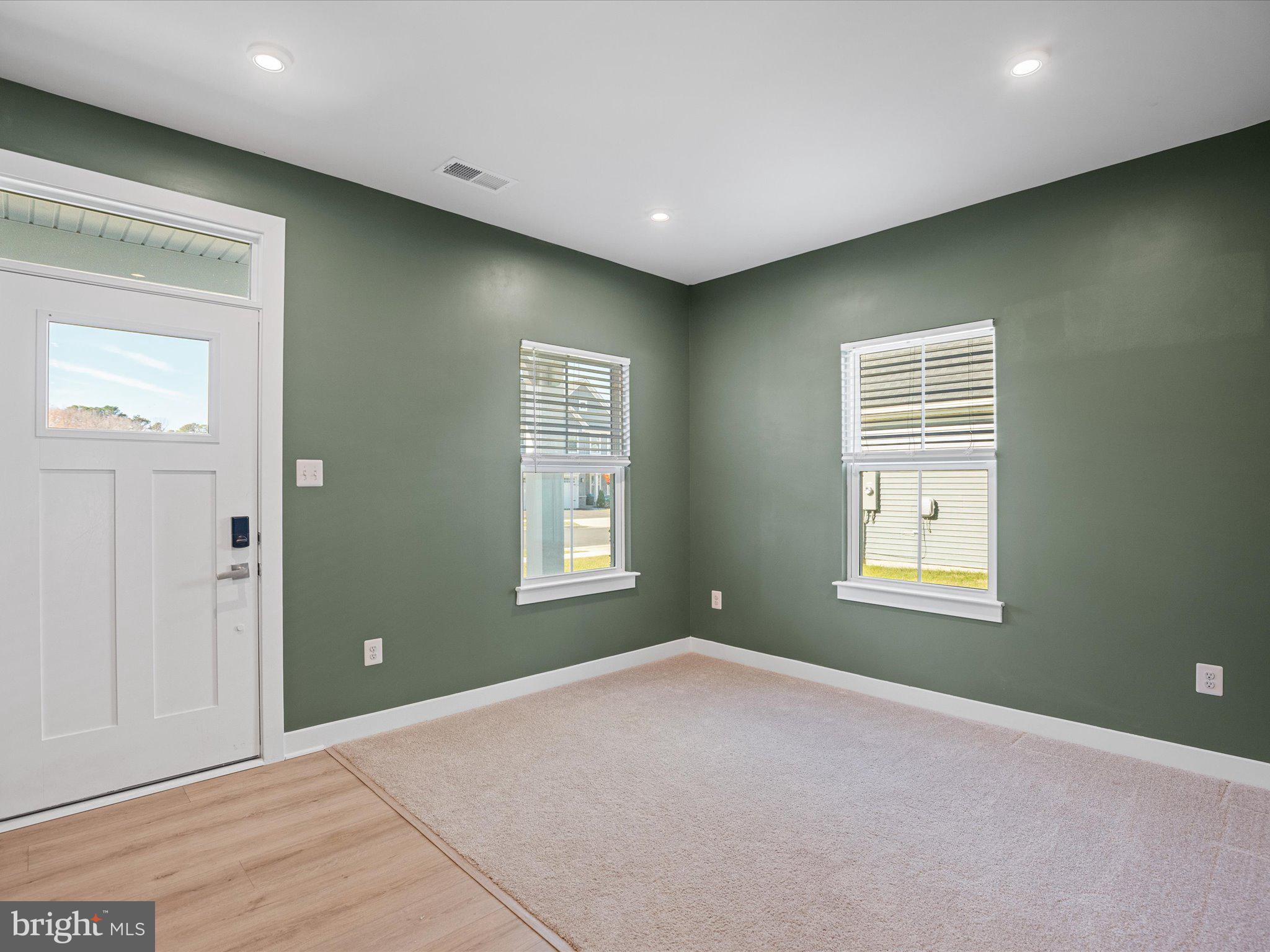 PERRY'S RETREAT - Residential