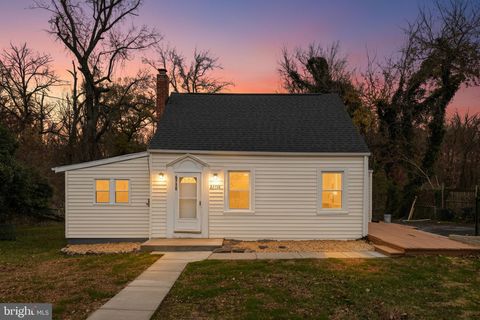 6710 WOODLAND RD MORNINGSIDE MD 20746