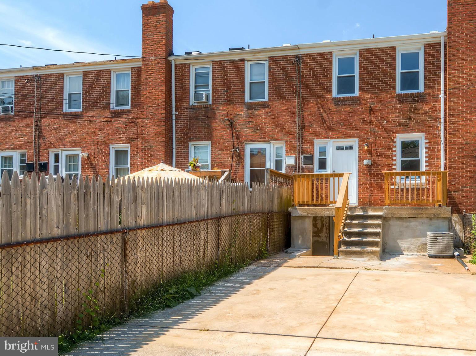 NORTH POINT VILLAGE - Residential