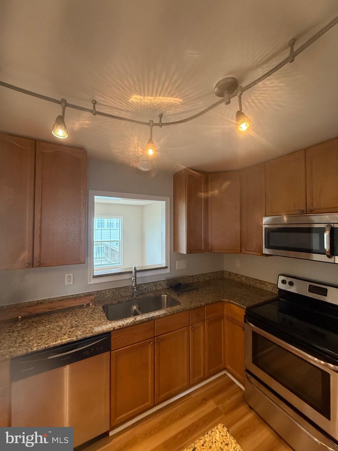 MANOR PARK - Residential Lease