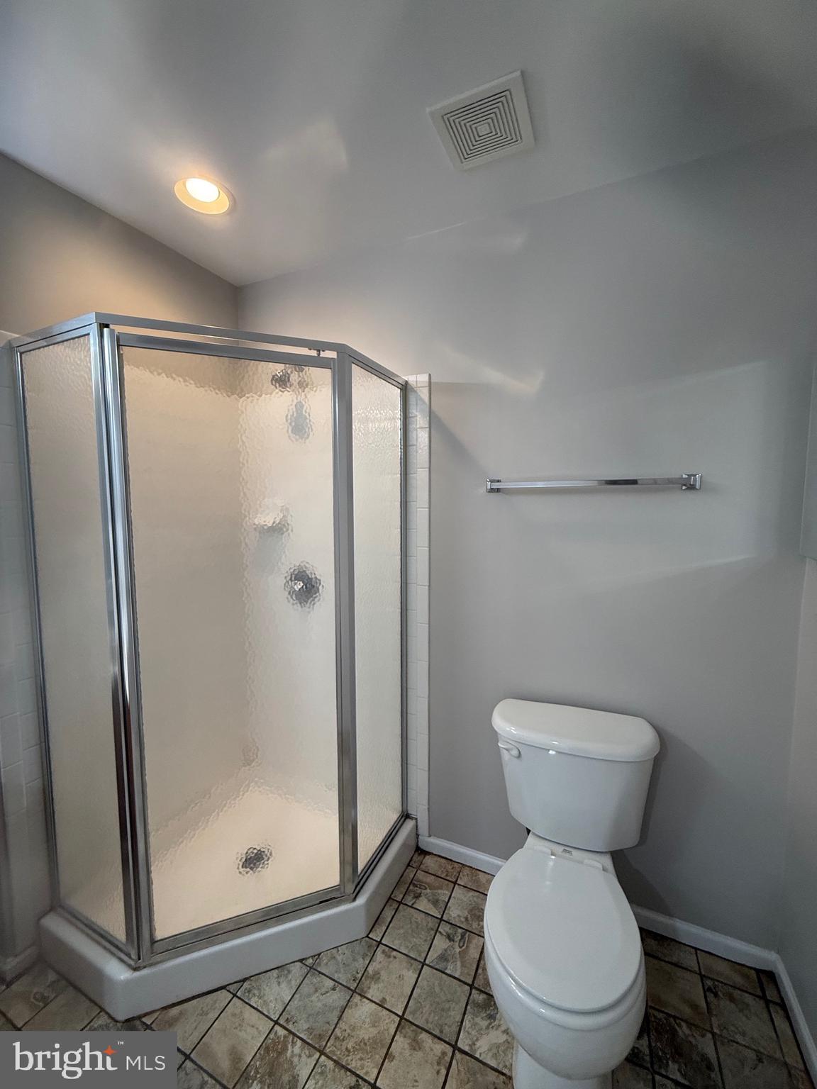 MANOR PARK - Residential Lease