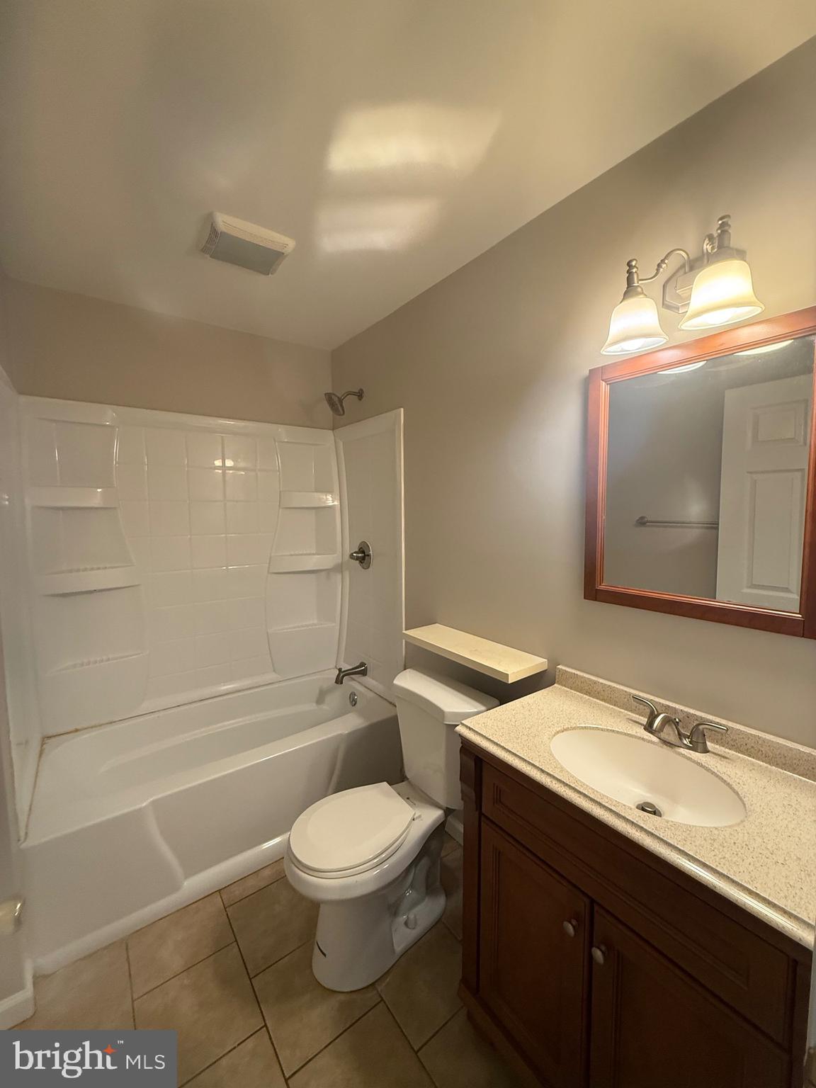 MANOR PARK - Residential Lease