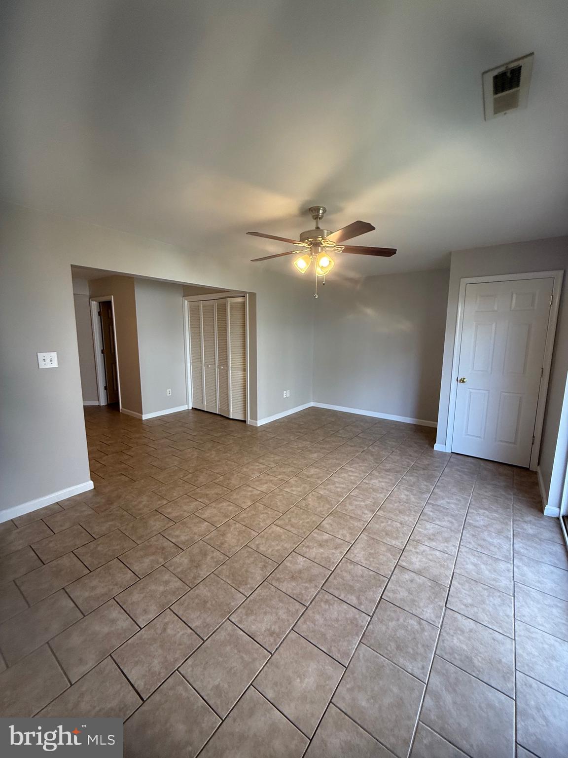 MANOR PARK - Residential Lease