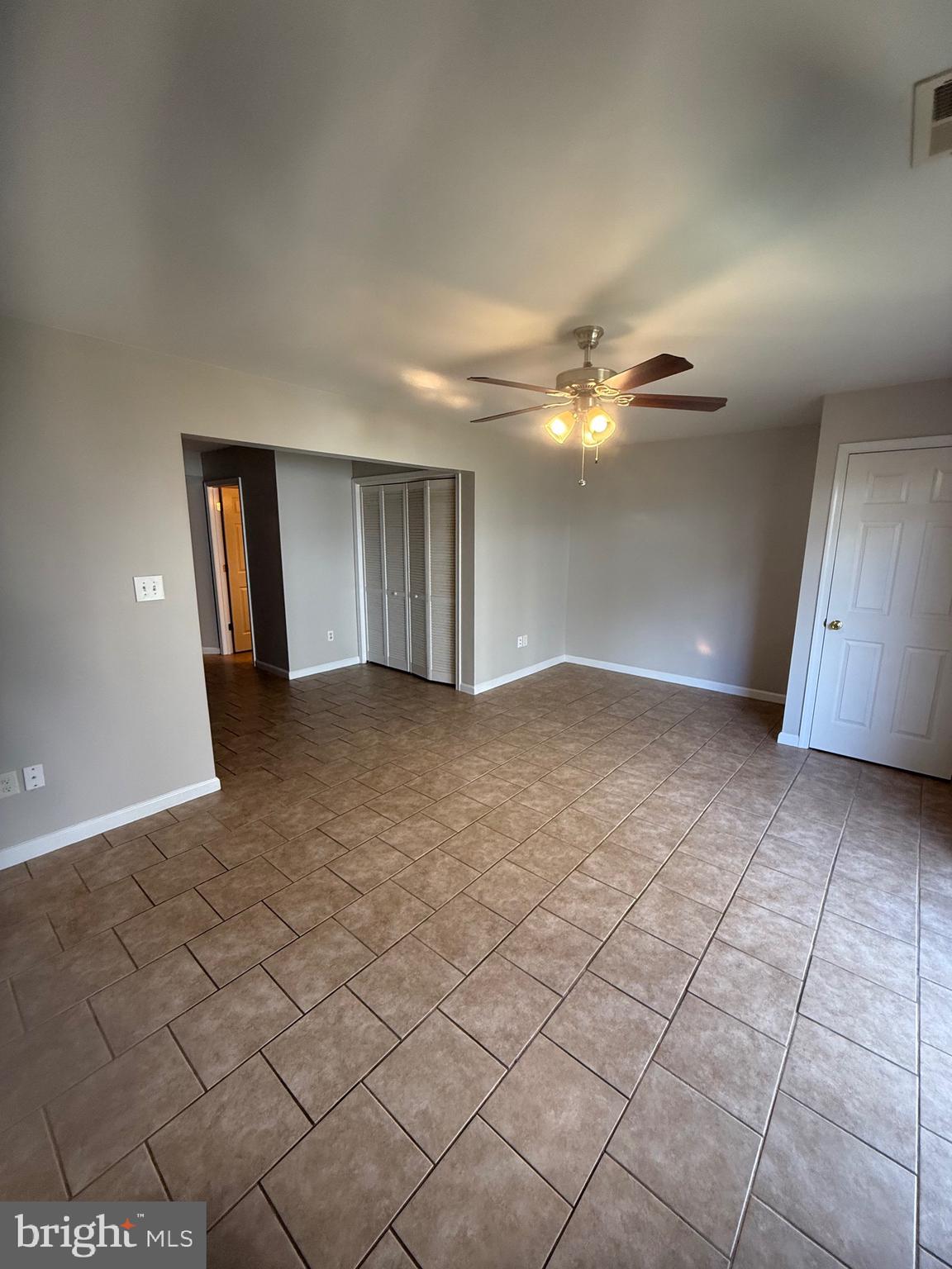 MANOR PARK - Residential Lease