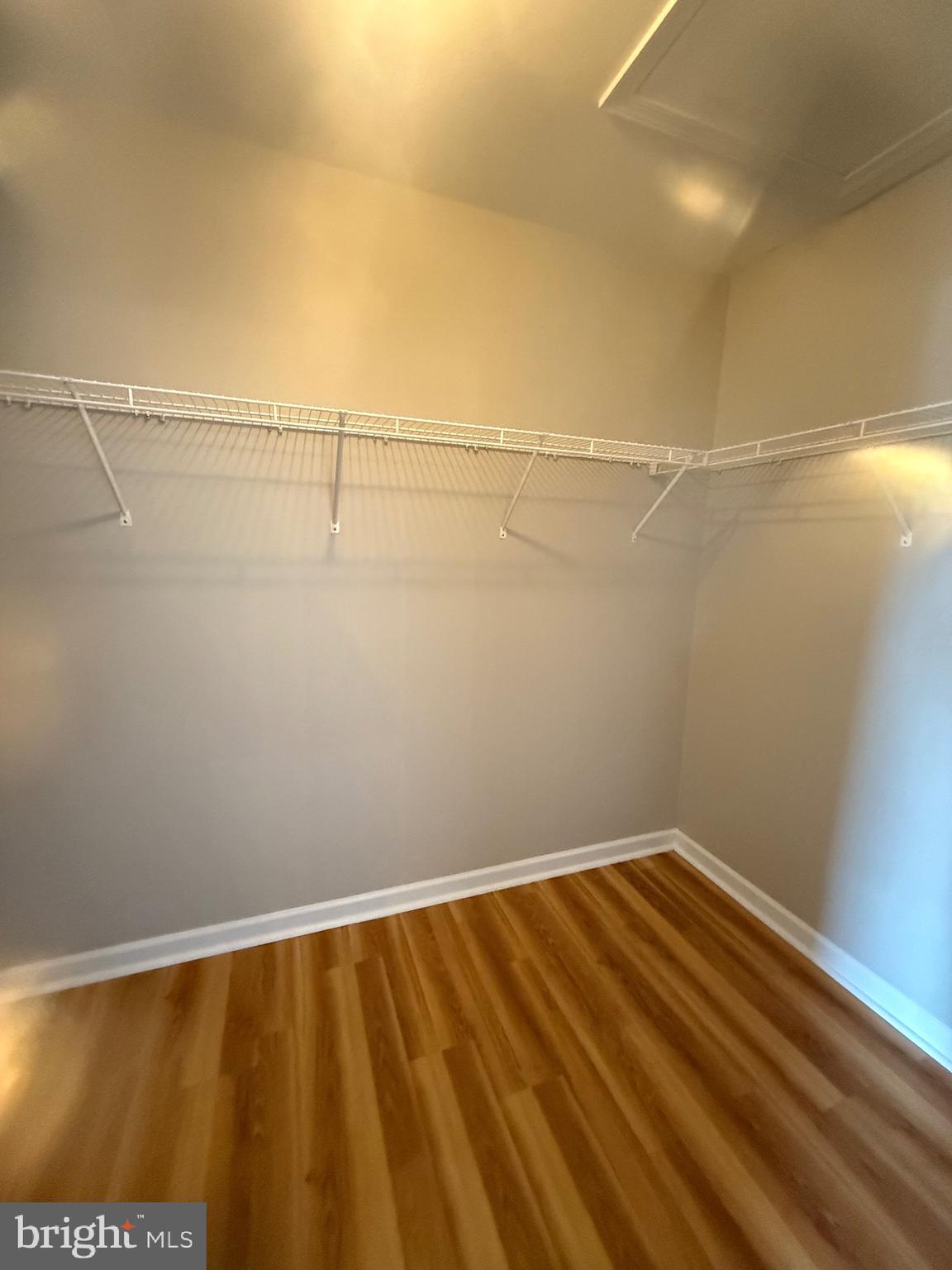 MANOR PARK - Residential Lease