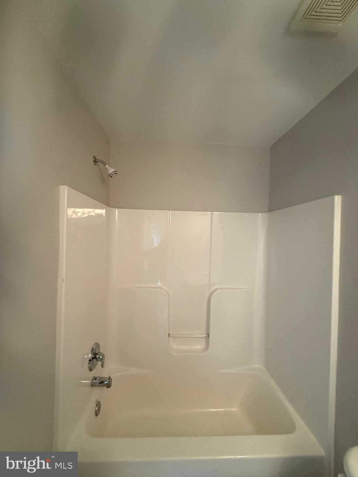 MANOR PARK - Residential Lease