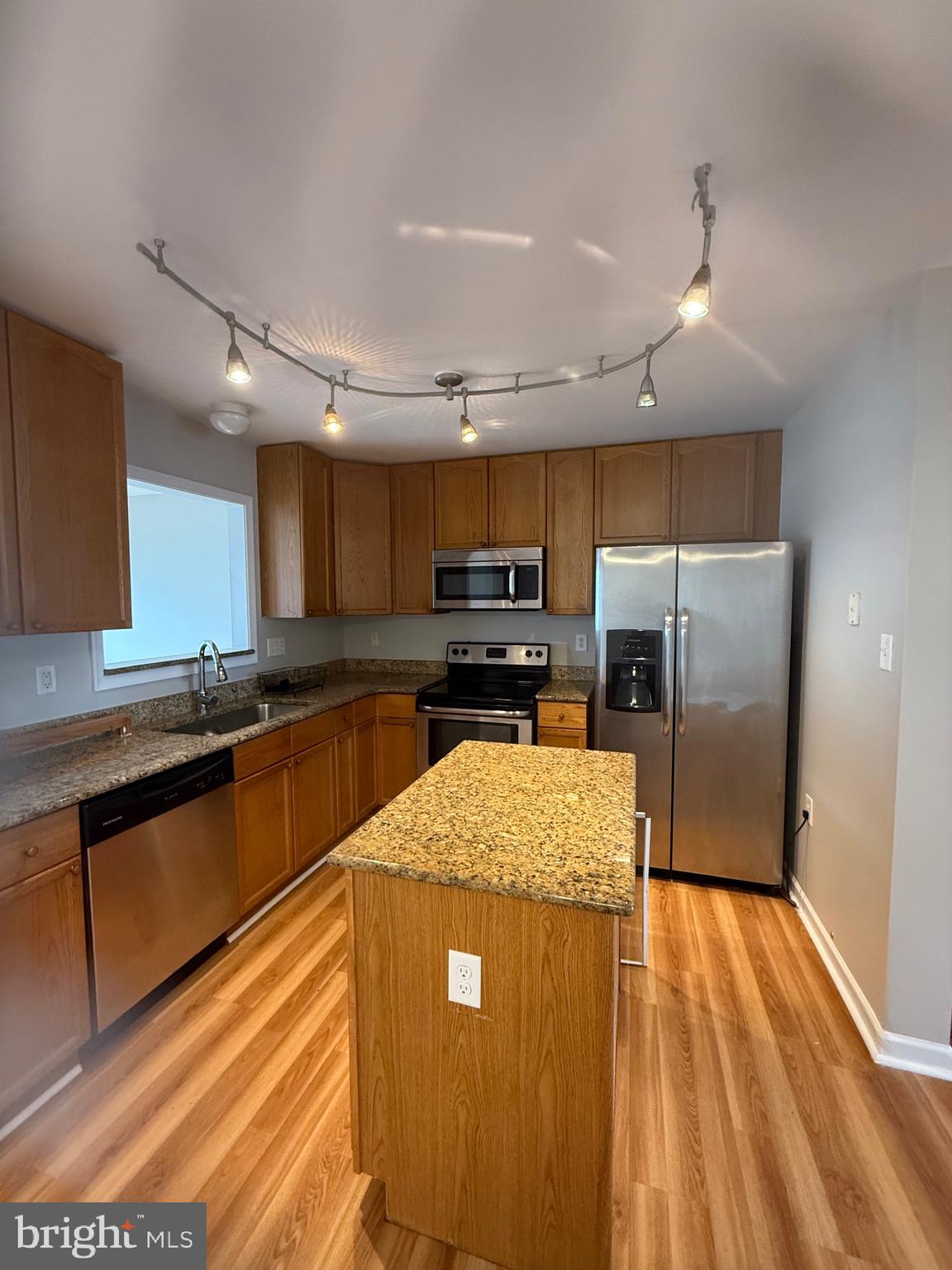 MANOR PARK - Residential Lease