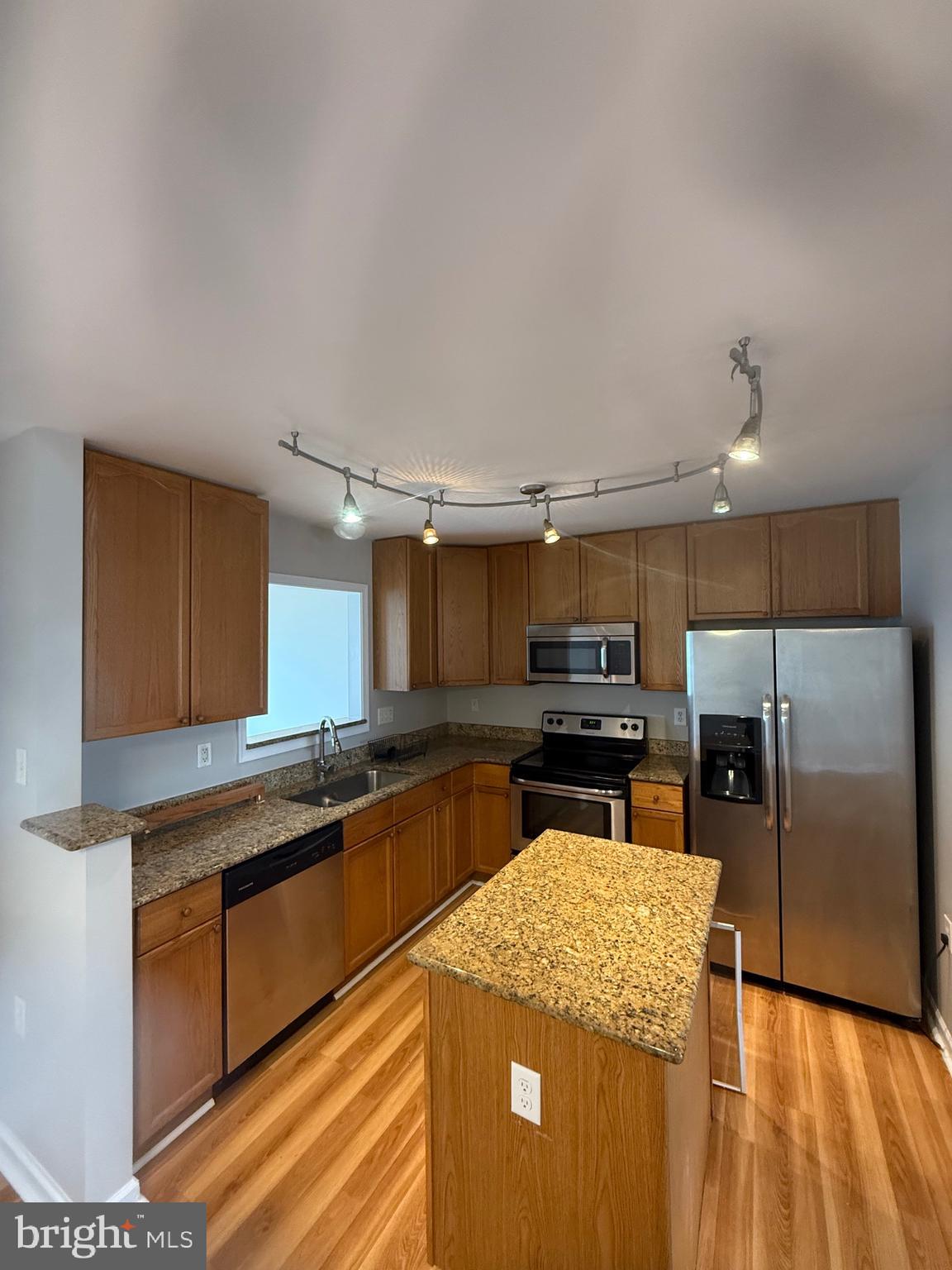 MANOR PARK - Residential Lease