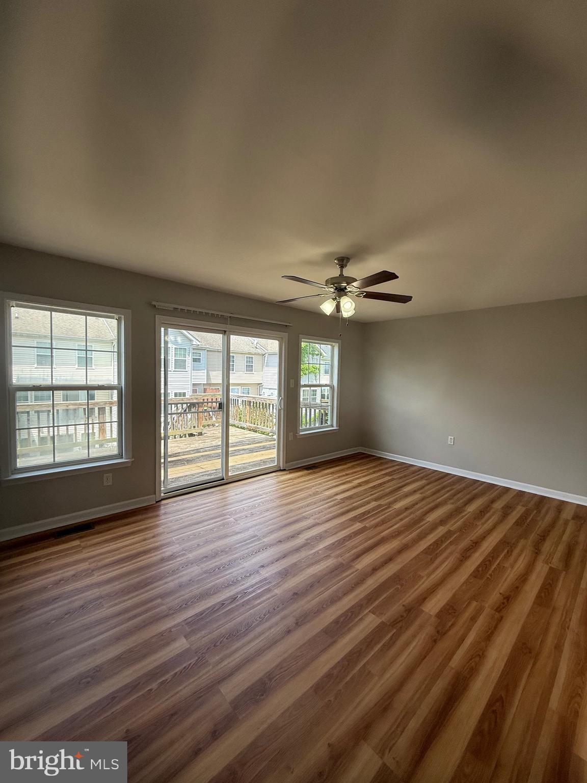 MANOR PARK - Residential Lease