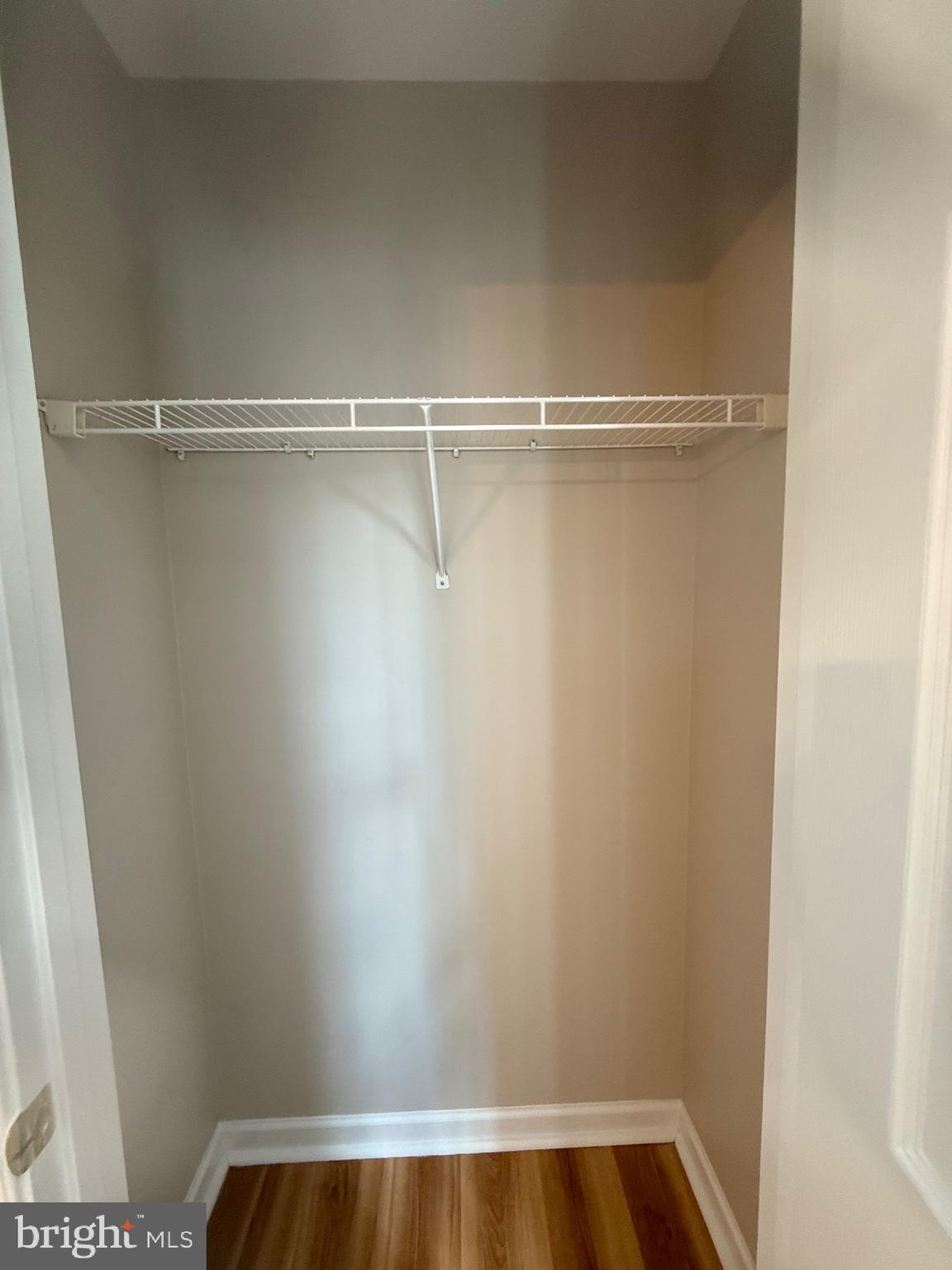 MANOR PARK - Residential Lease