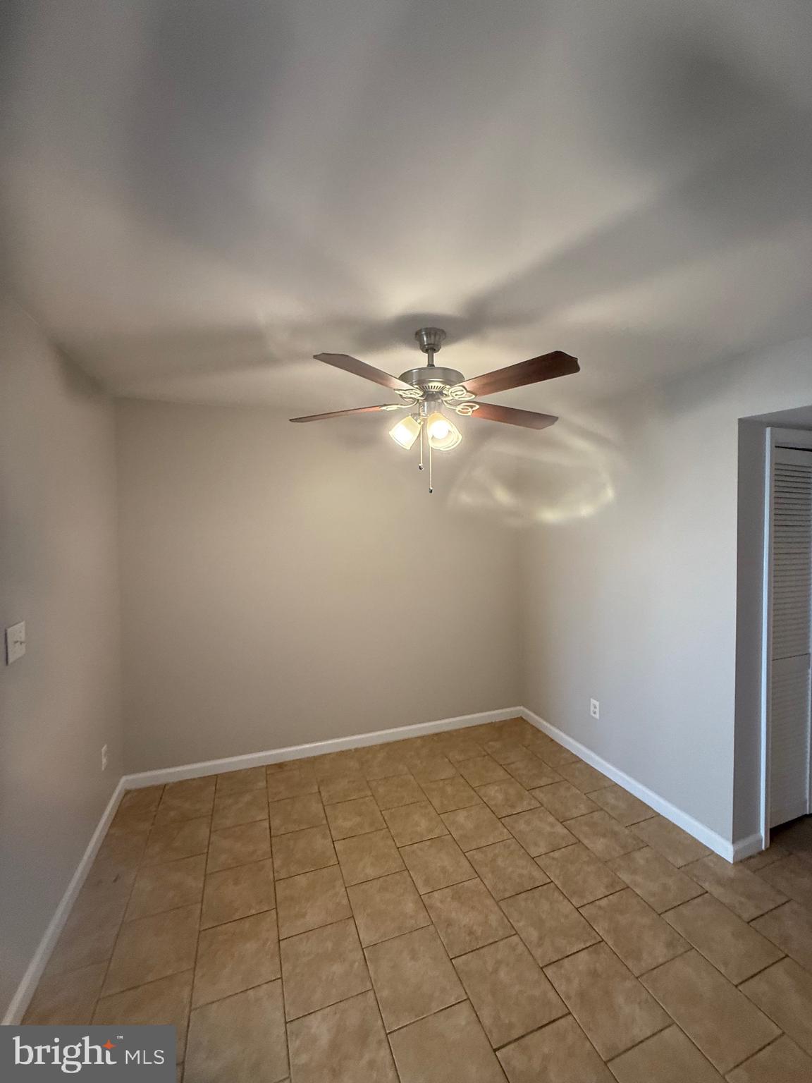 MANOR PARK - Residential Lease