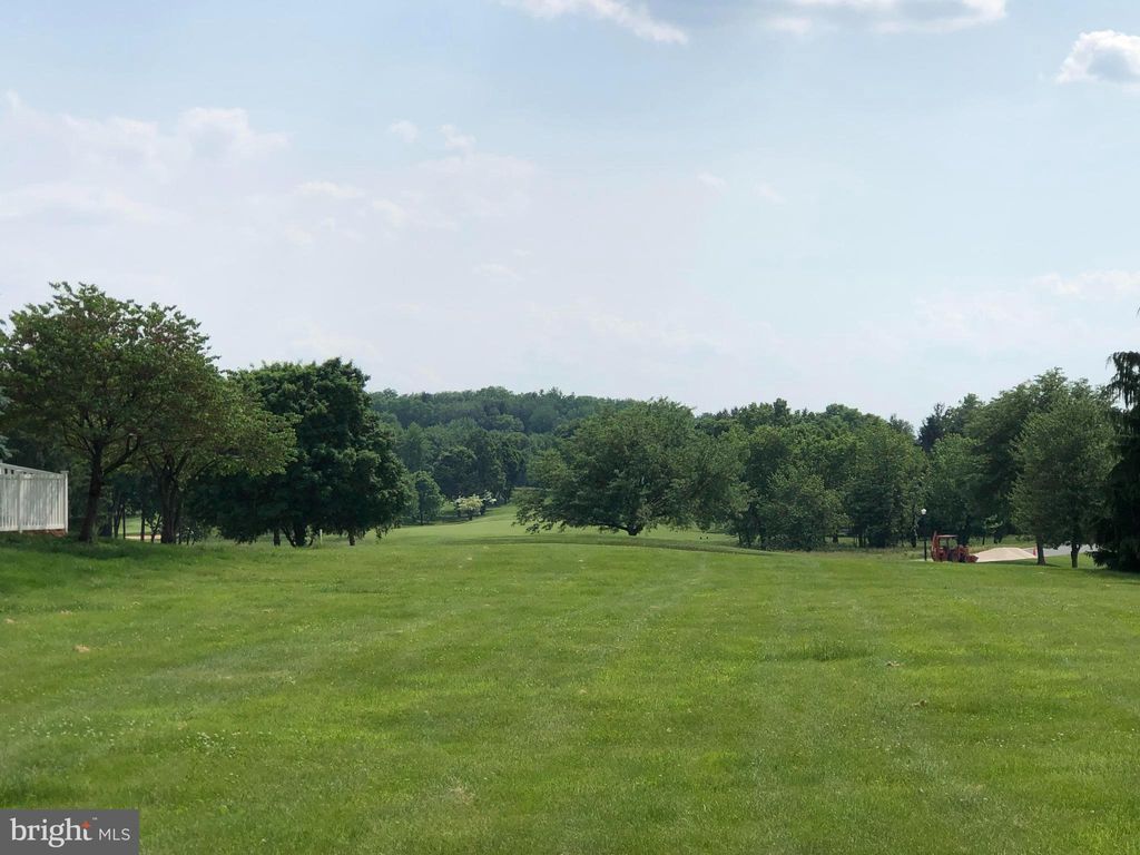 Photo of 668 Goose Neck Drive, Lititz, PA 17543 (MLS # PALA2045384)