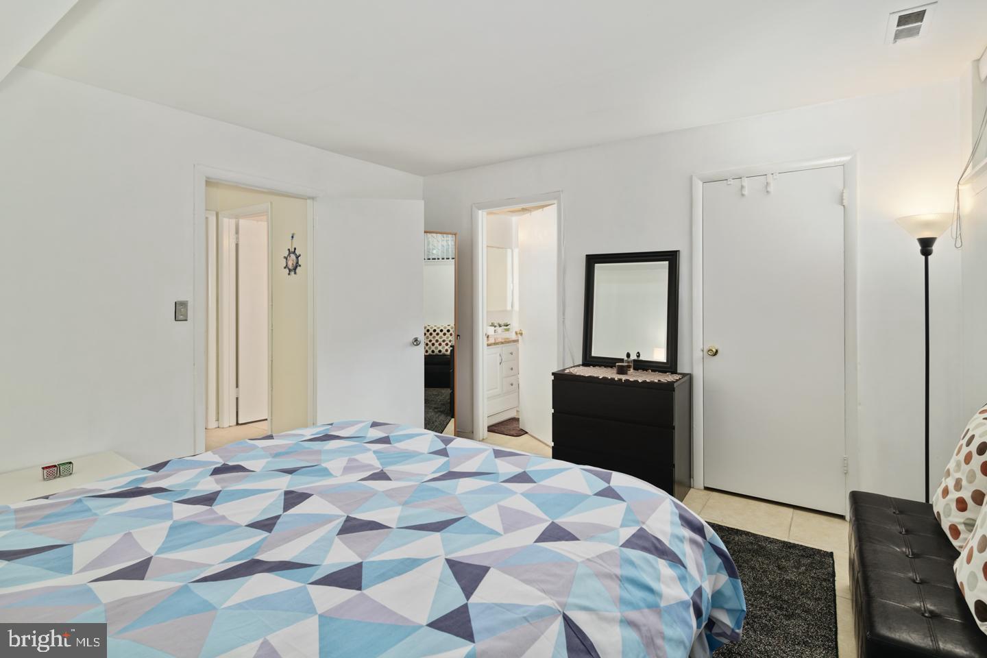 WASHINGTON SQ WEST - Residential Lease