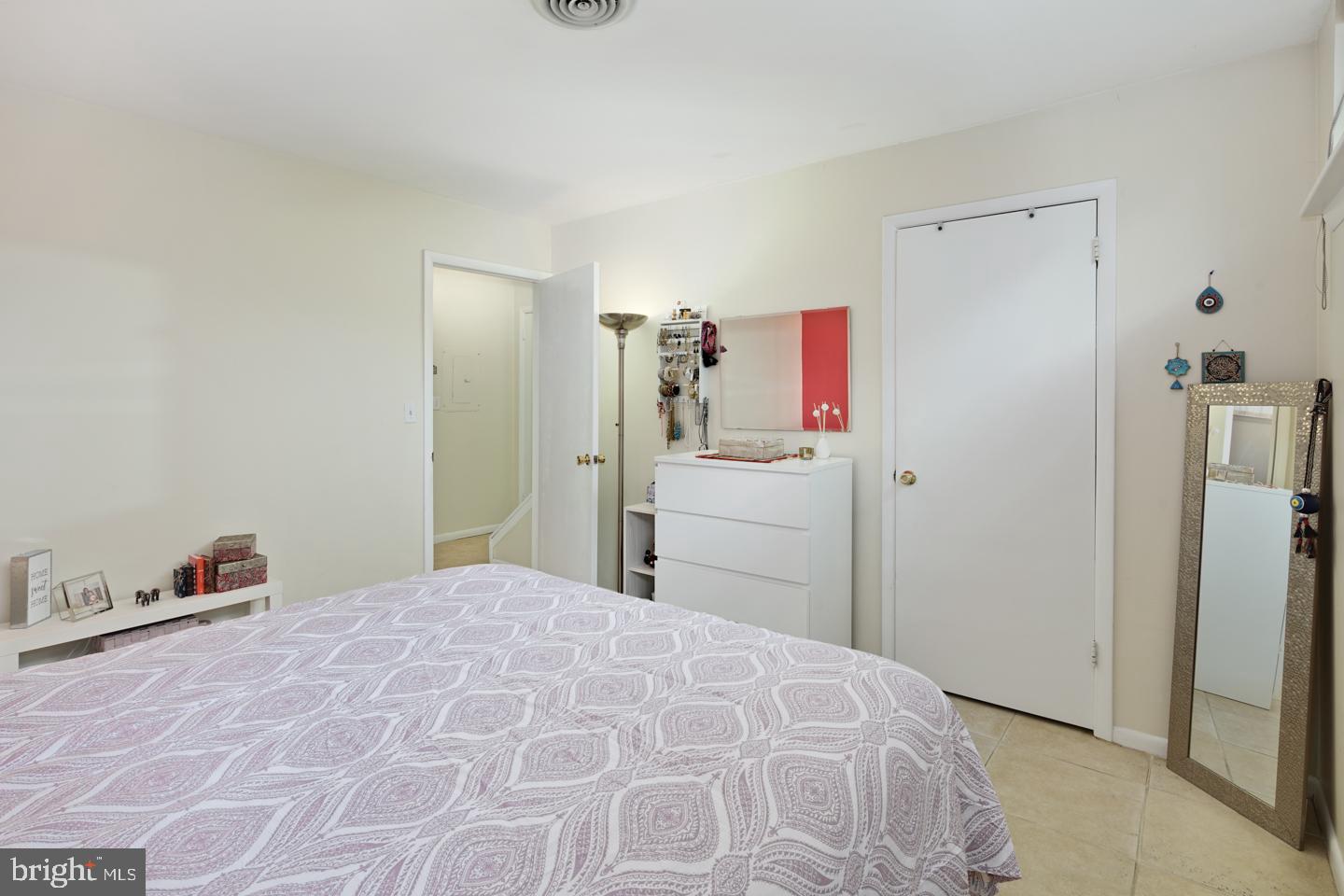 WASHINGTON SQ WEST - Residential Lease