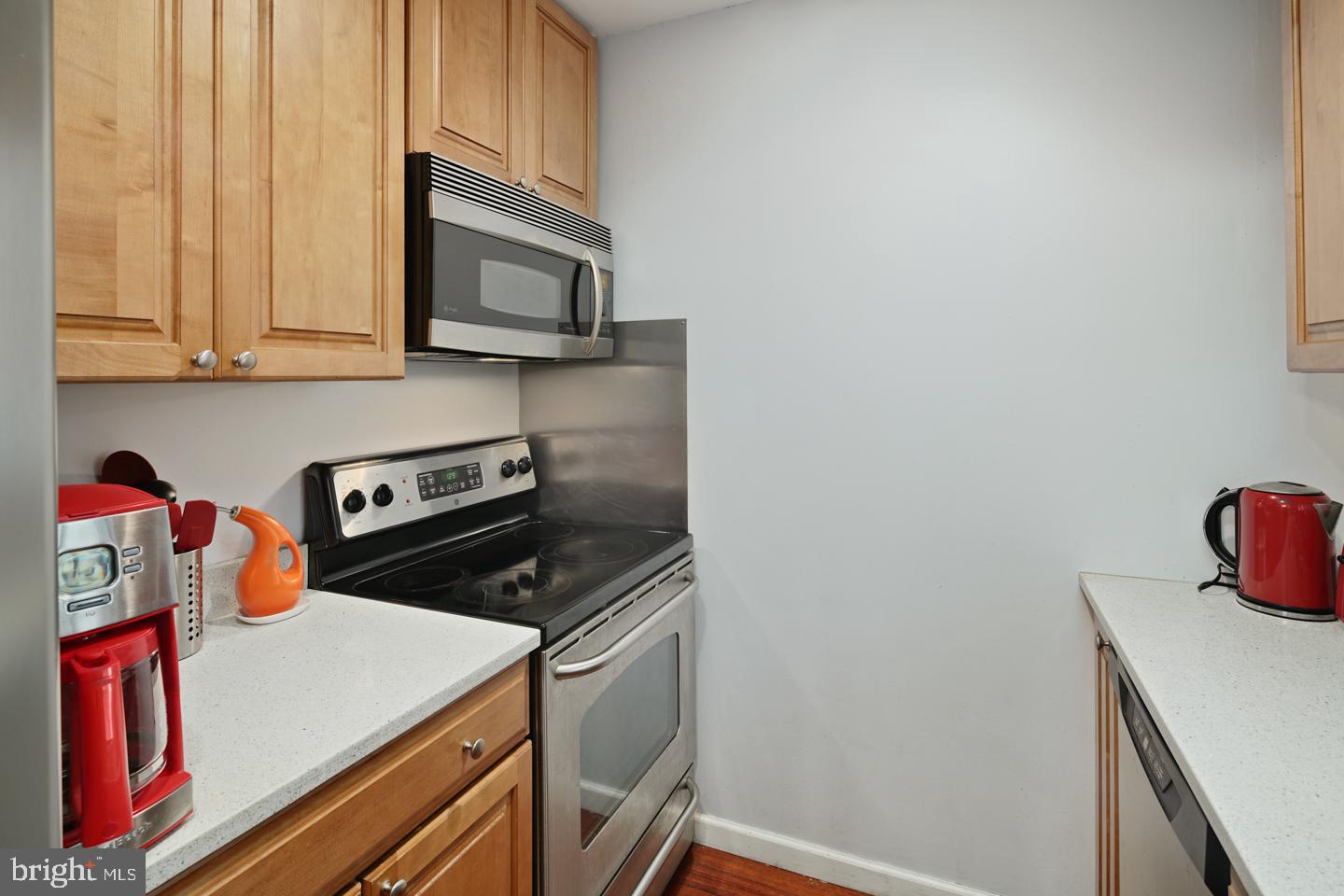 WASHINGTON SQ WEST - Residential Lease