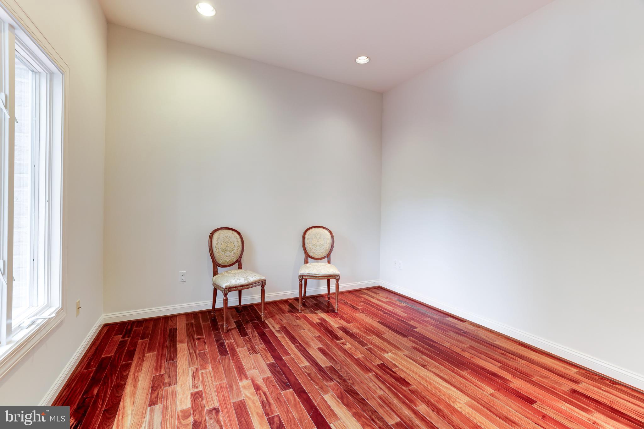 TOWLSTON MEADOWS - Residential