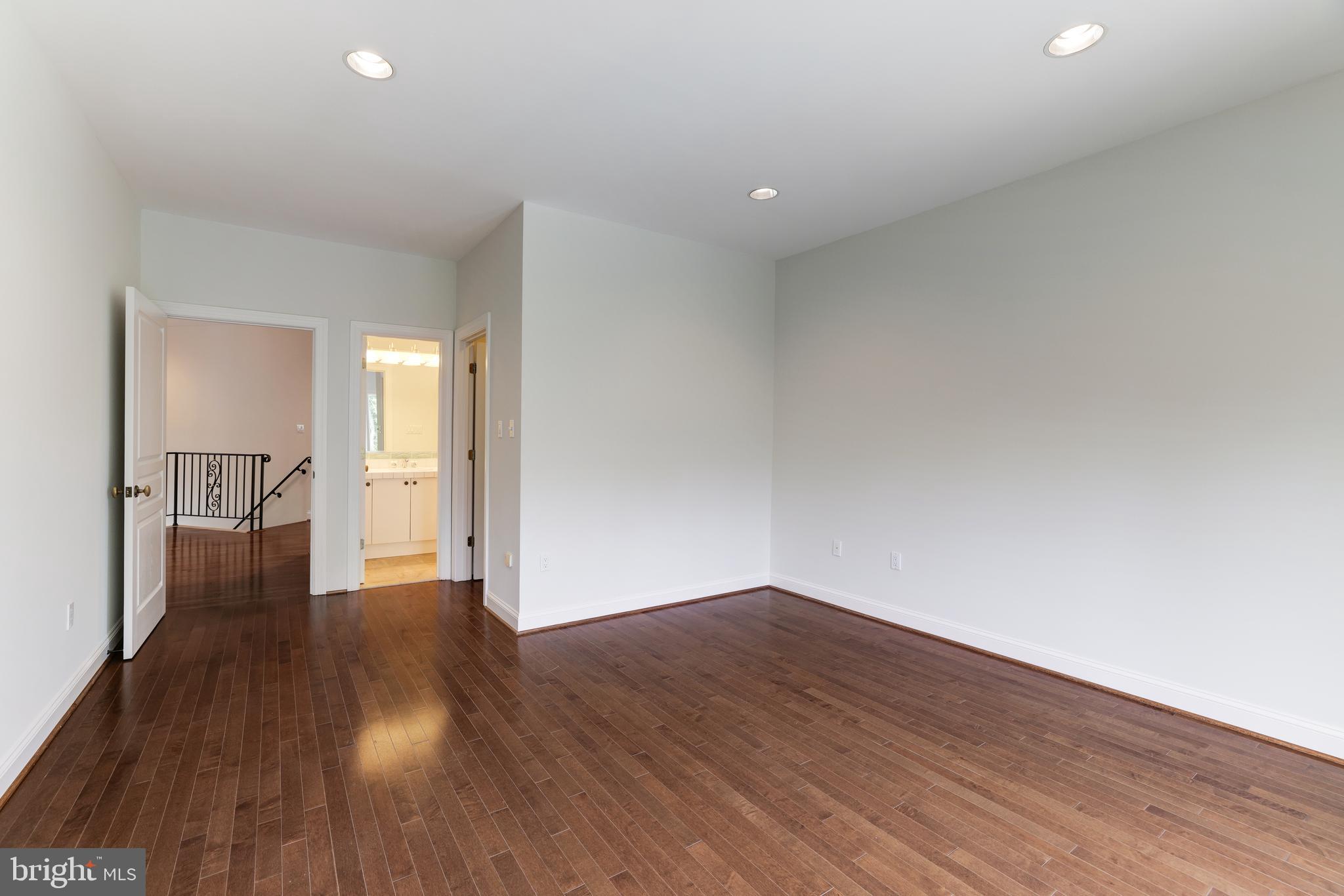 TOWLSTON MEADOWS - Residential