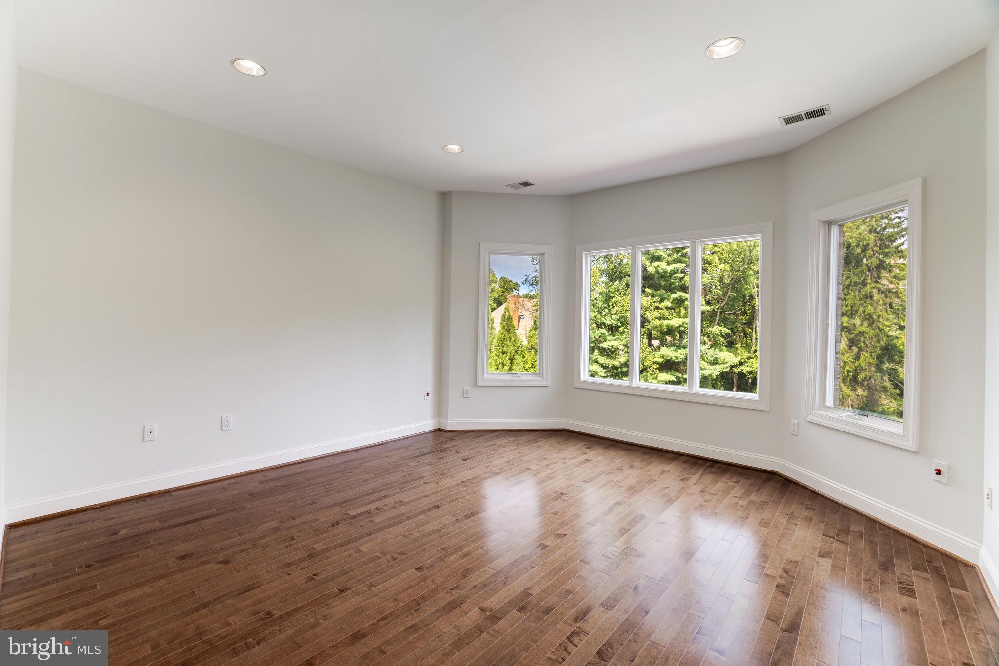 TOWLSTON MEADOWS - Residential